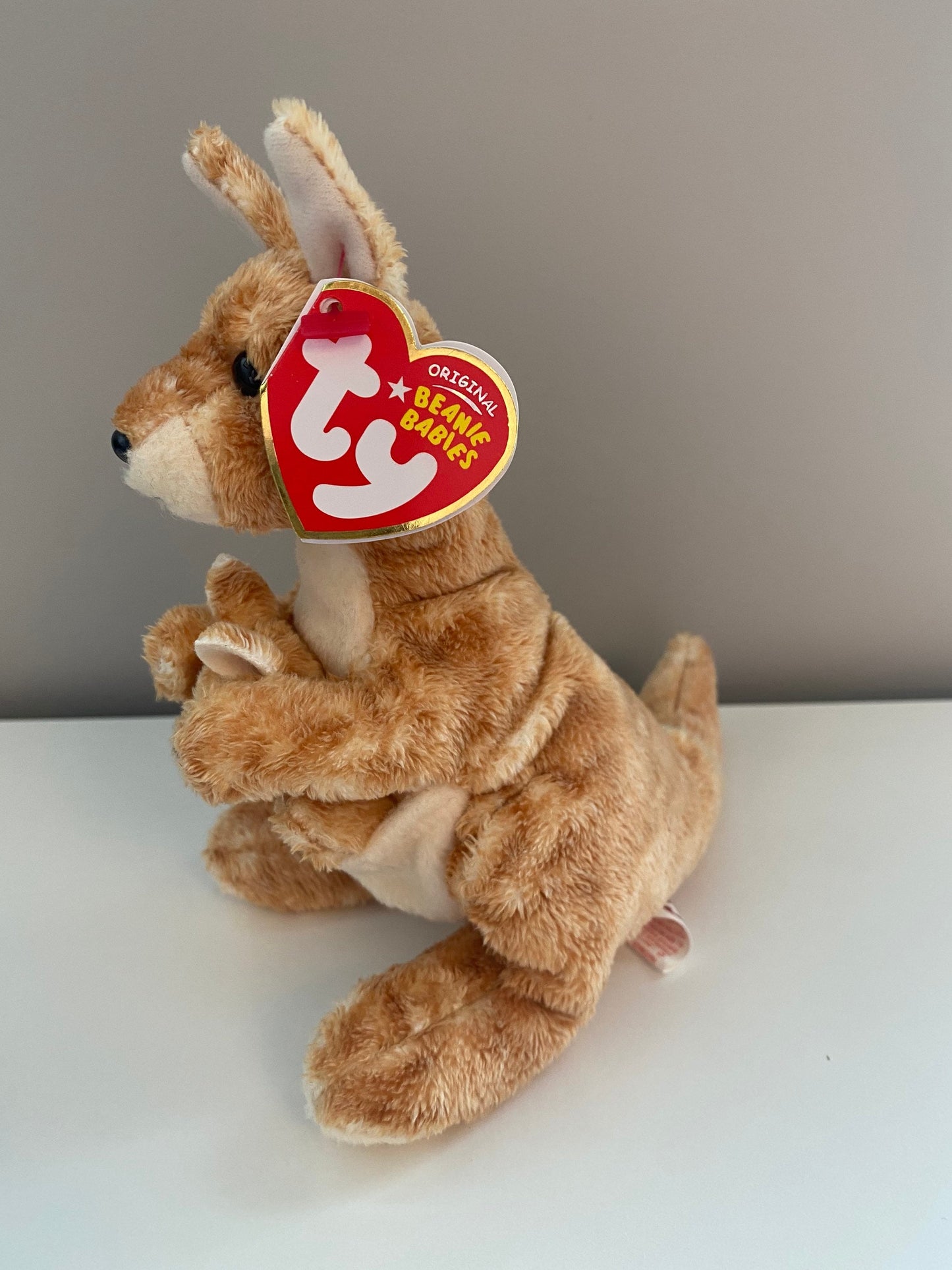 Ty Beanie Baby “Ricochet” the Kangaroo ! (7 inch)