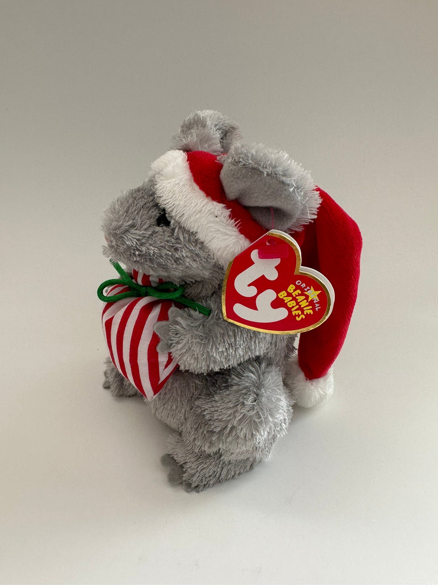 Ty Beanie Baby “Jinglemouse” the Grey Holiday Mouse Holding Present (6 inch)