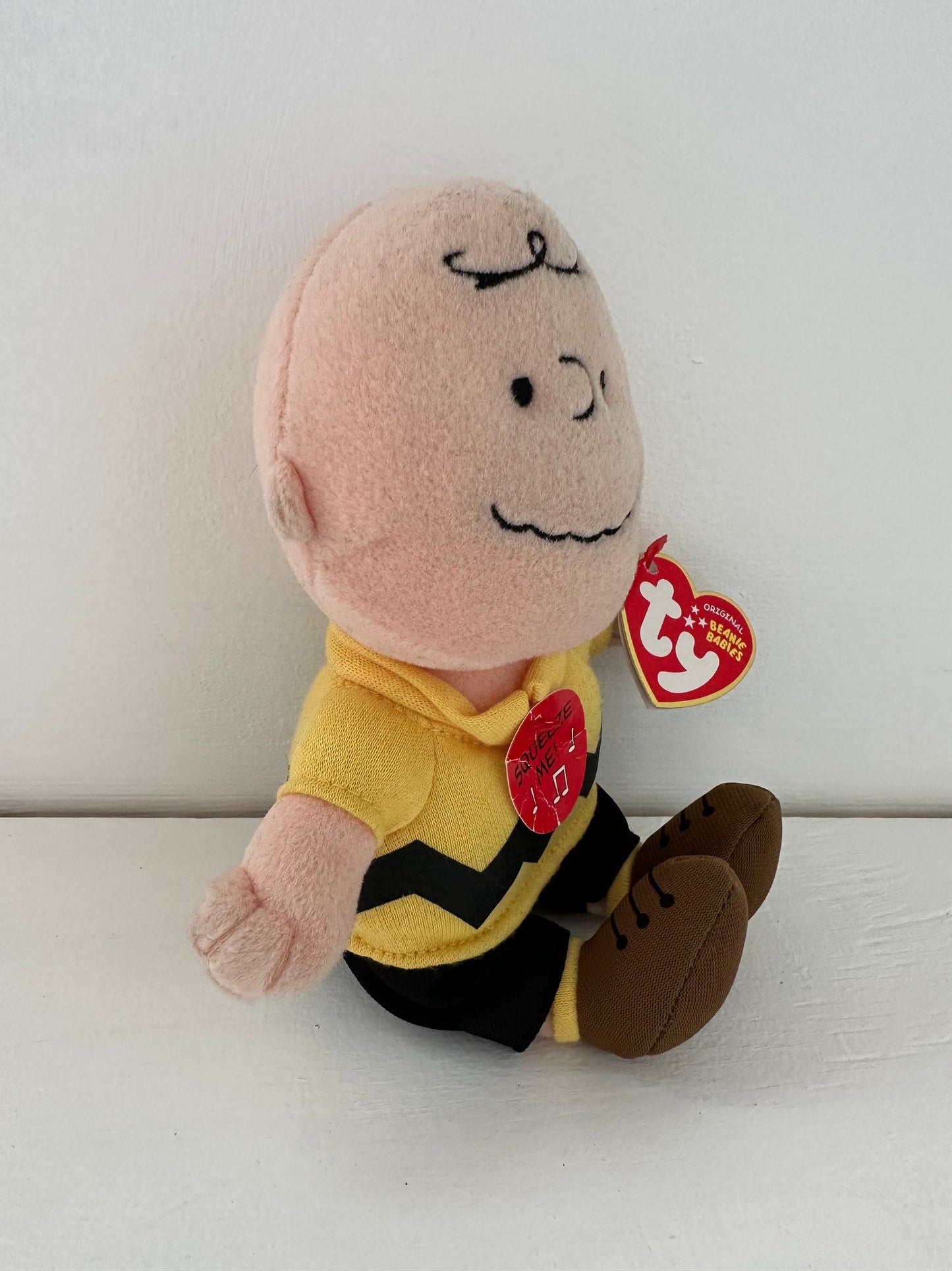 Ty Beanie Baby “Charlie Brown”, Character from Peanuts, Music not working (6 inch)