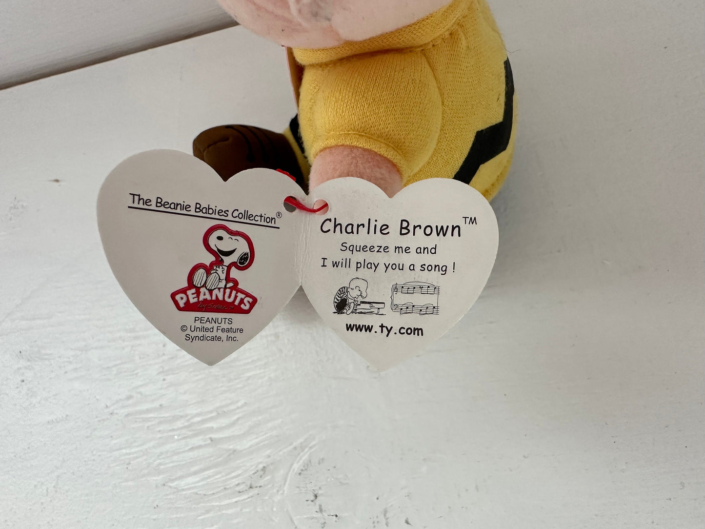 Ty Beanie Baby “Charlie Brown”, Character from Peanuts, Music not working (6 inch)
