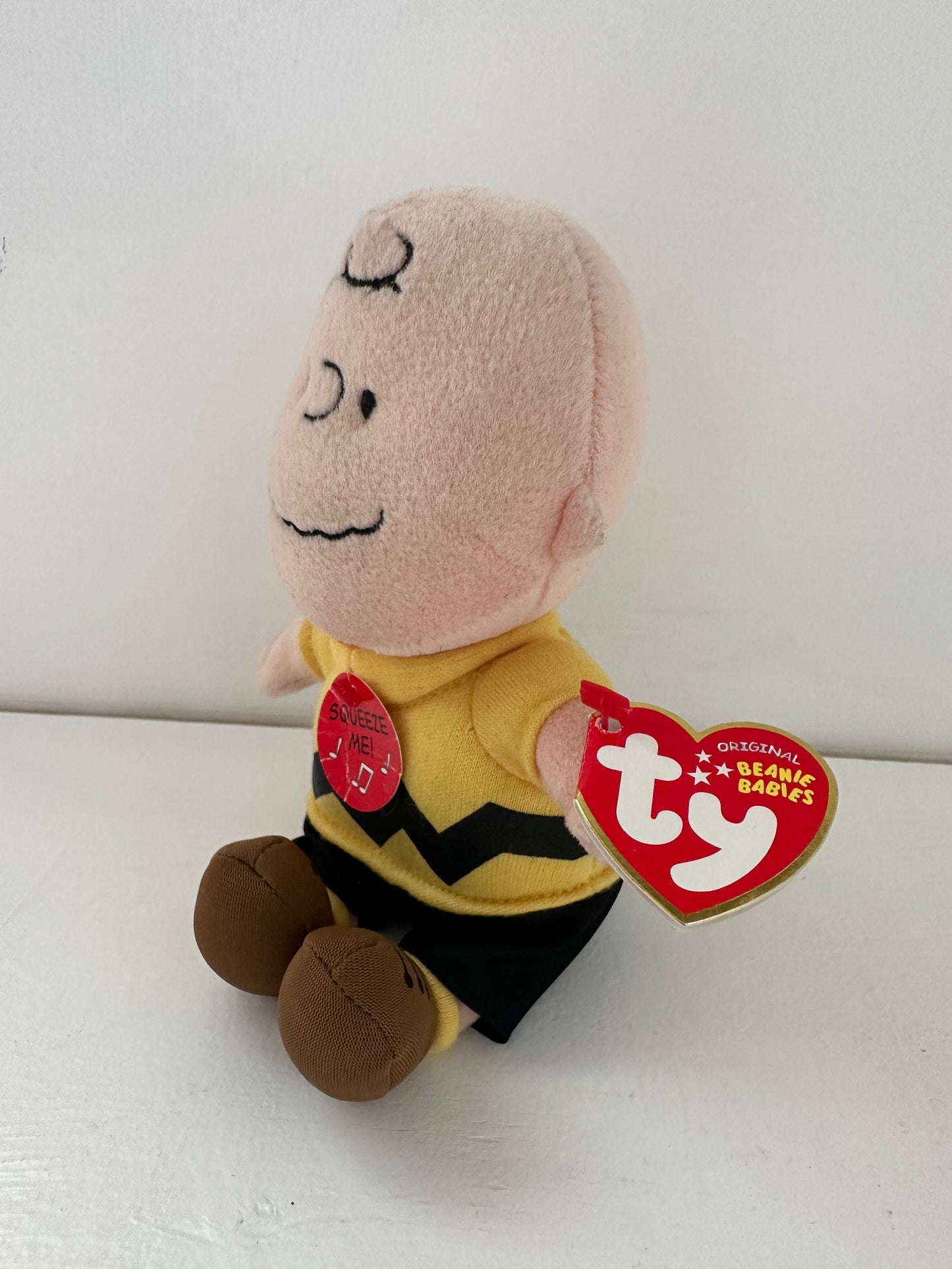 Ty Beanie Baby “Charlie Brown”, Character from Peanuts, Music not working (6 inch)