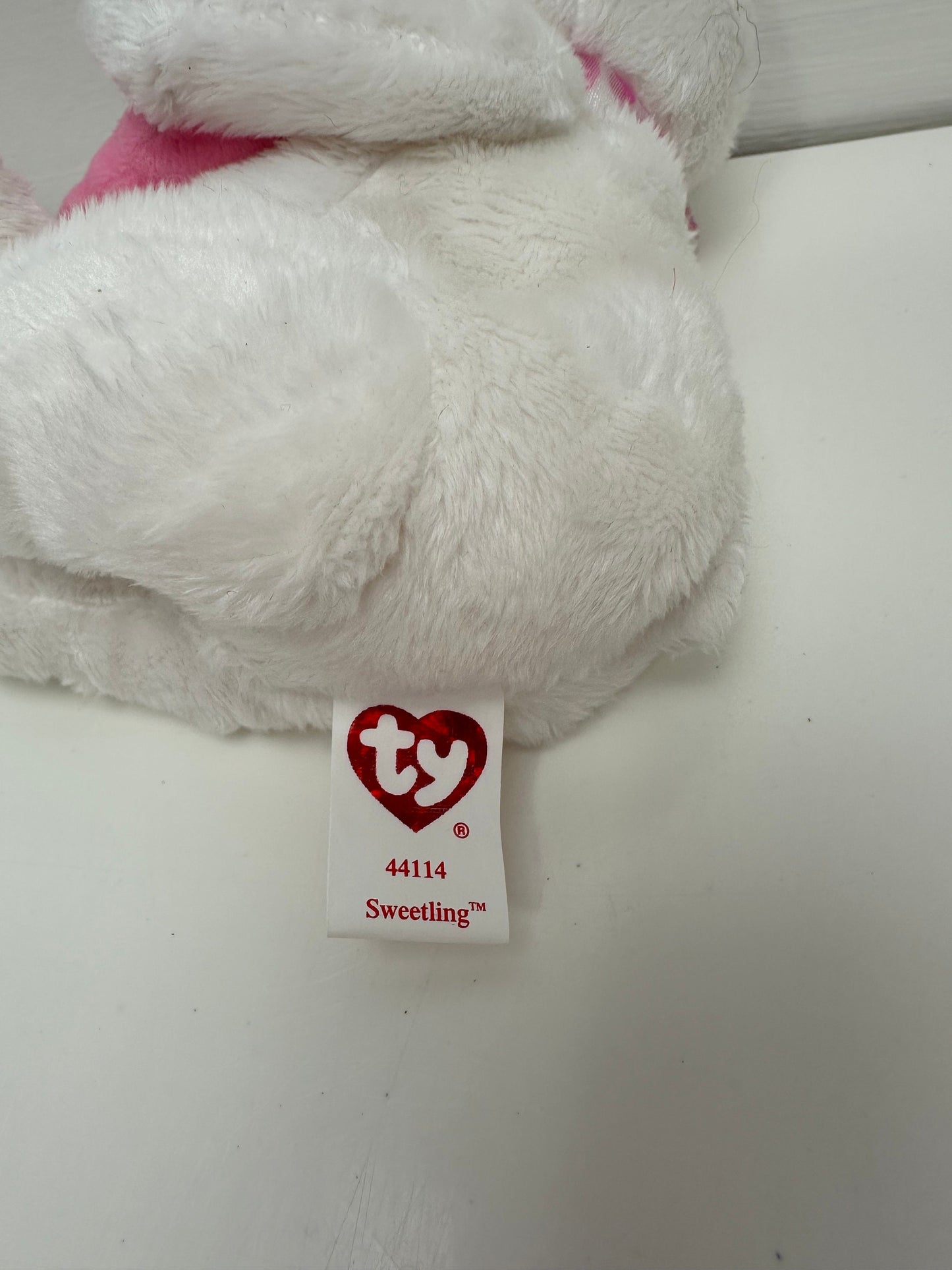 Ty Beanie Baby “Sweetling” the I Love You Mothers Day Bear or Gift for mom! (5 inch)