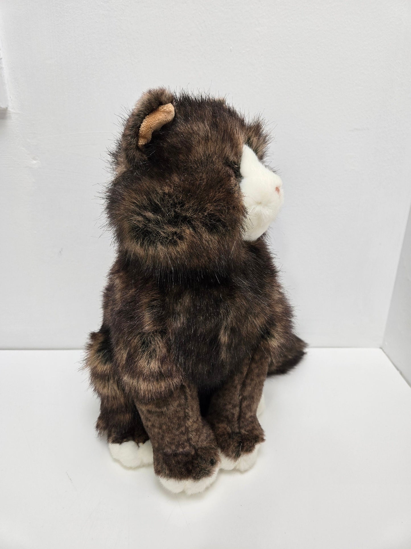 Ty Classics Collection “Prissy” the Cat (11 inch)