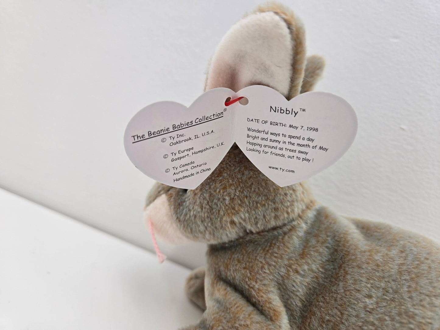 Ty Beanie Baby Nibbly the Brown Bunny Rabbit (6 inch)