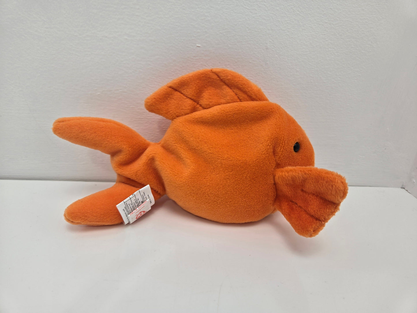 Ty Beanie Baby “Goldie” the Orange Goldfish (7.5 inch)