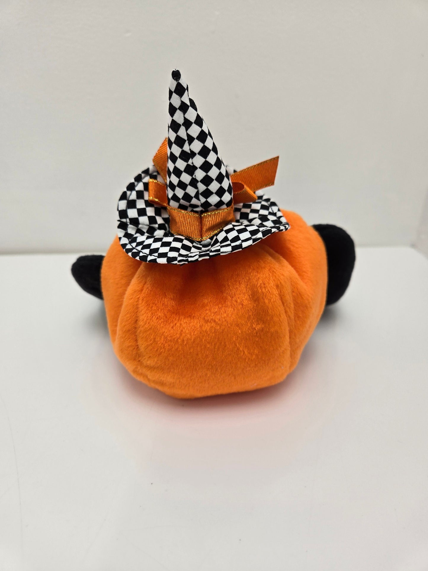 Ty Beanie Baby “Trick R. Treat” the Pumpkin (5.5 inch)