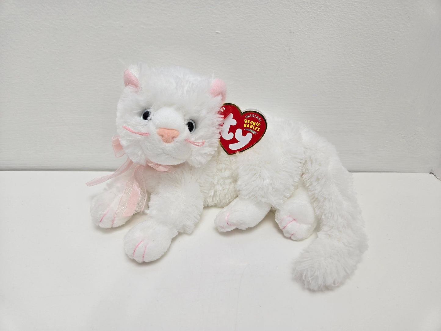 Ty Beanie Baby “Bianca” the Adorable White Cat with Pink Bow *Rare*! (8 inch)