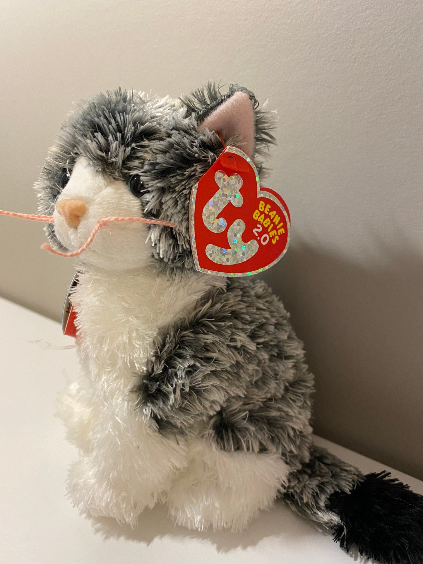 Ty Beanie Baby 2.0 “Cricket” the Grey and White Cat ! *Rare* (5 inch)