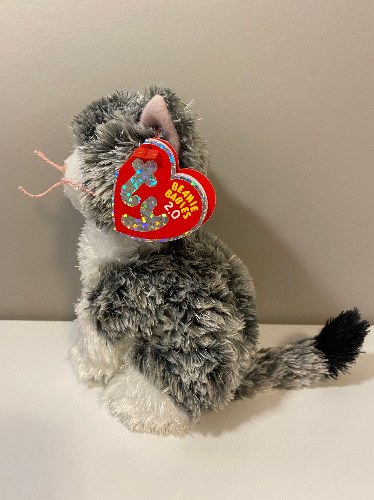 Ty Beanie Baby 2.0 “Cricket” the Grey and White Cat ! *Rare* (5 inch)