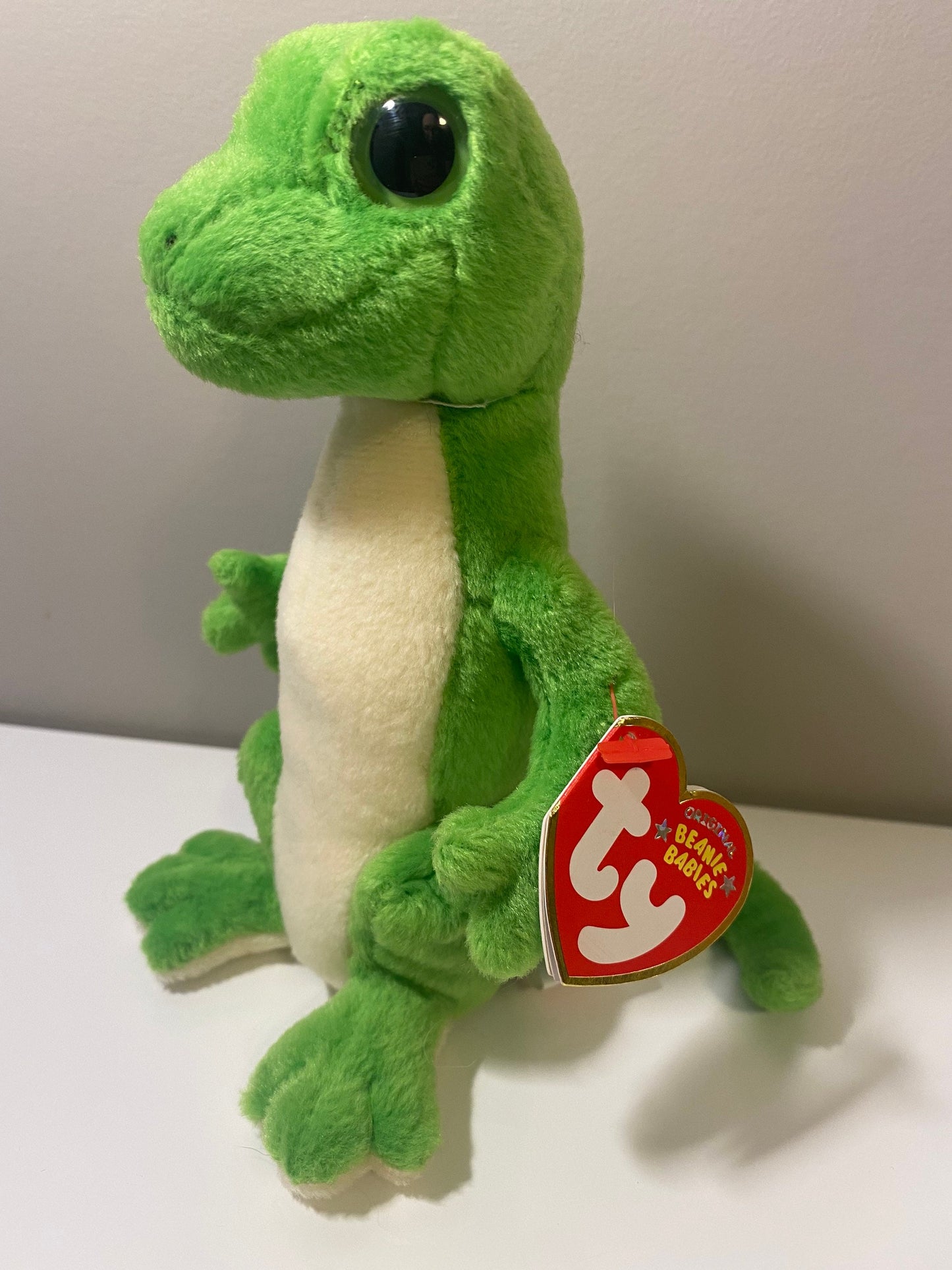 Ty Beanie Baby “Gus” the Green eyed Gecko! *Rare* (7 inch)