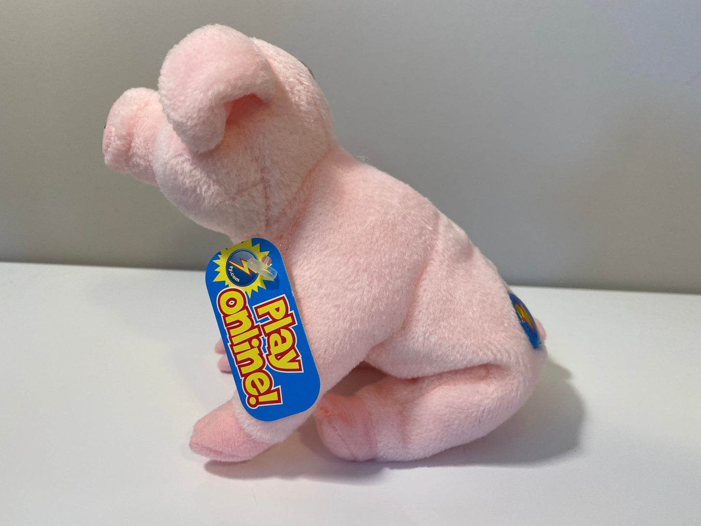 Ty Beanie Baby 2.0 “Sniffs” the Pig! (5 inch)