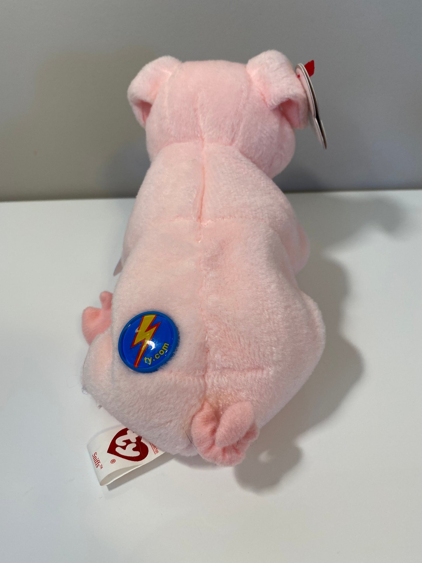 Ty Beanie Baby 2.0 “Sniffs” the Pig! (5 inch)