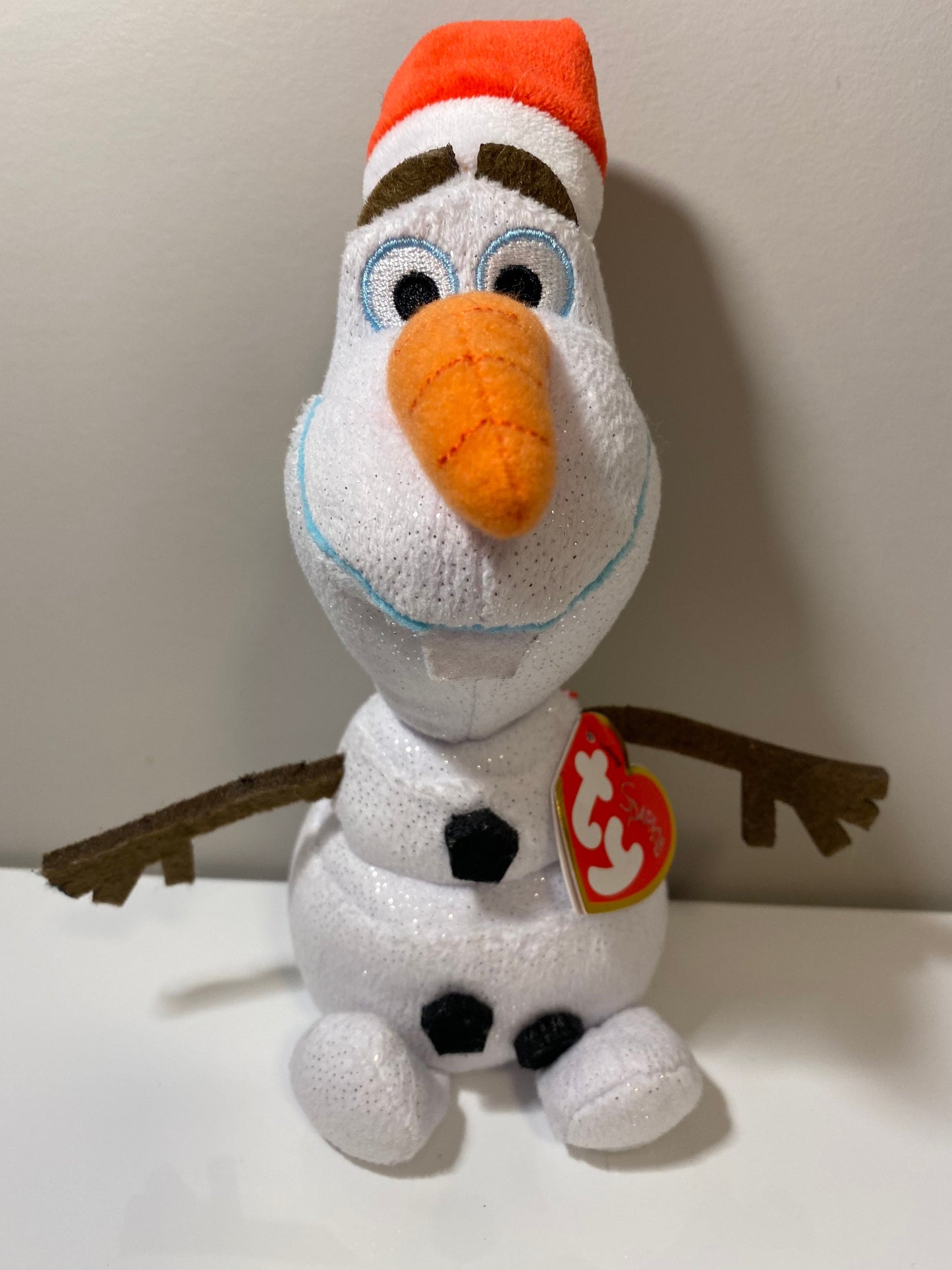 Ty Beanie Baby “Olaf” the Snowman with Santa Hat - Disney Frozen (6.5 inch)