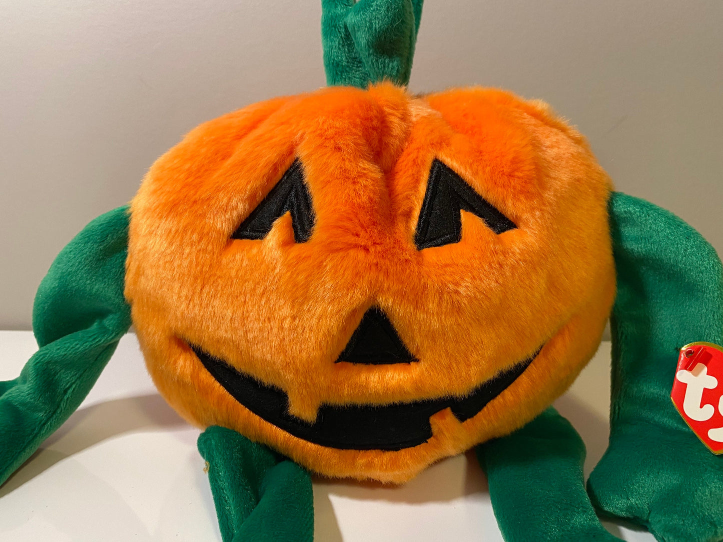 Ty Beanie Buddy “Pumkin” the Pumpkin  (8 inch)