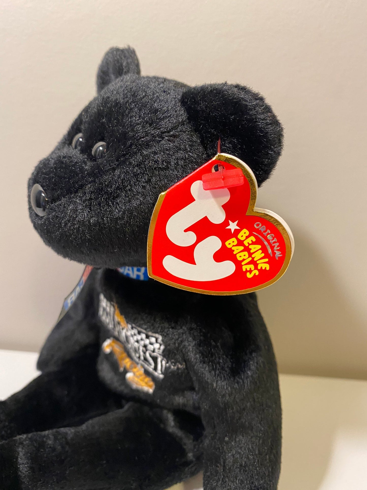 Ty Beanie Baby “Greg Biffle #16” the Nascar Bear (8.5 inch)