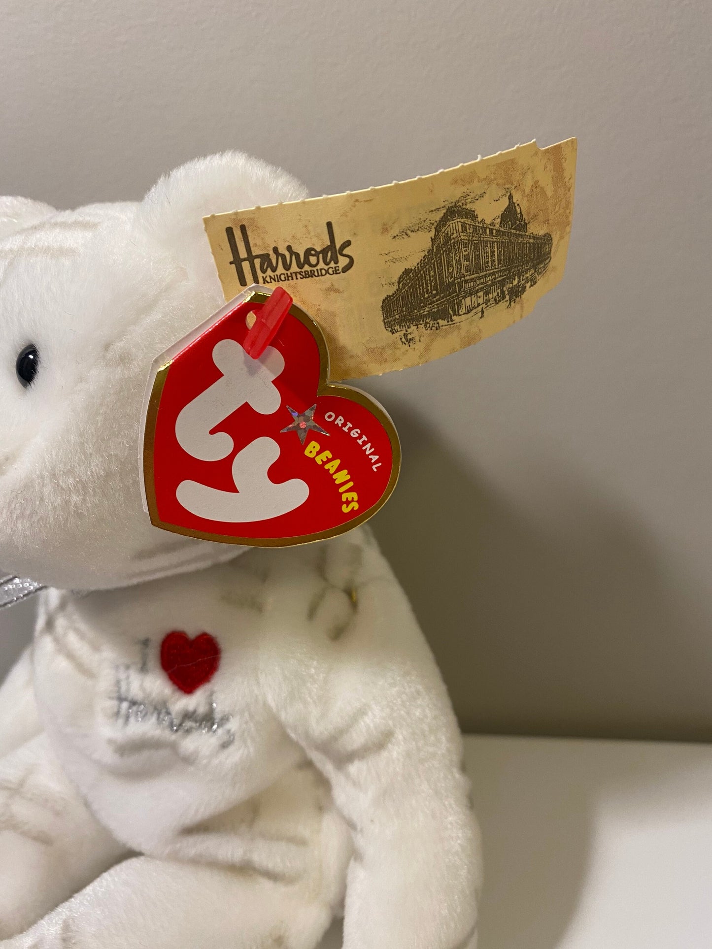 Ty Beanie Baby “Shooting Star” the Bear - White Version - Harrods UK Exclusive *Rare* (8.5 inch)