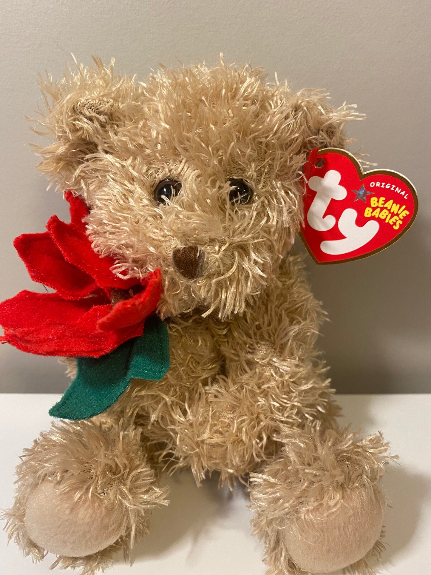 Ty Beanie Baby “Holiday Teddy” the Holiday Bear Holding Poinsettia (7 inch)