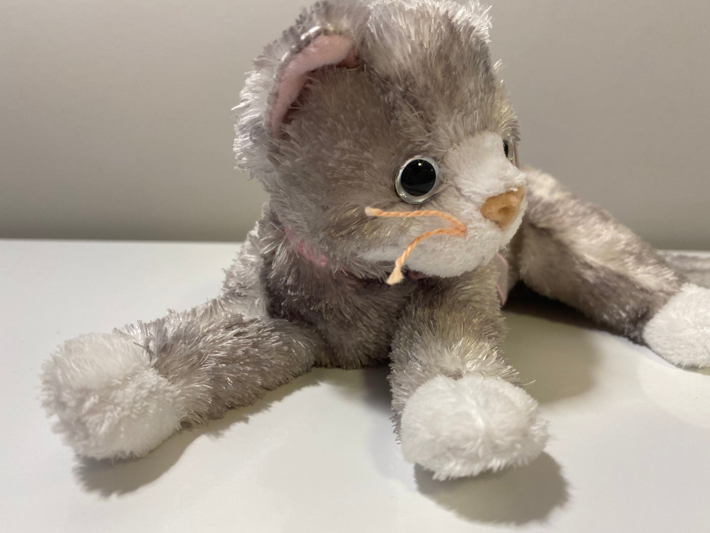 Ty Beanie Baby “Rhapsody” the Grey and White Cat  *Rare* (6 inch)