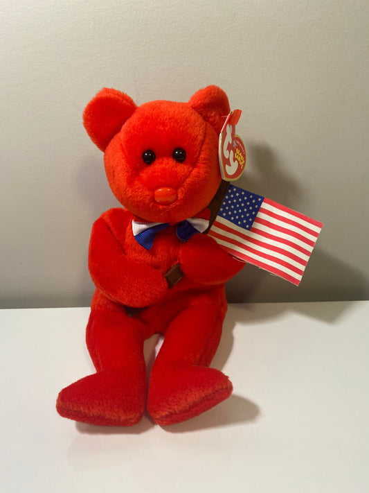 Ty Beanie Baby “Thomas” the Red USA Bear  Holding American Flag (8.5 inch)