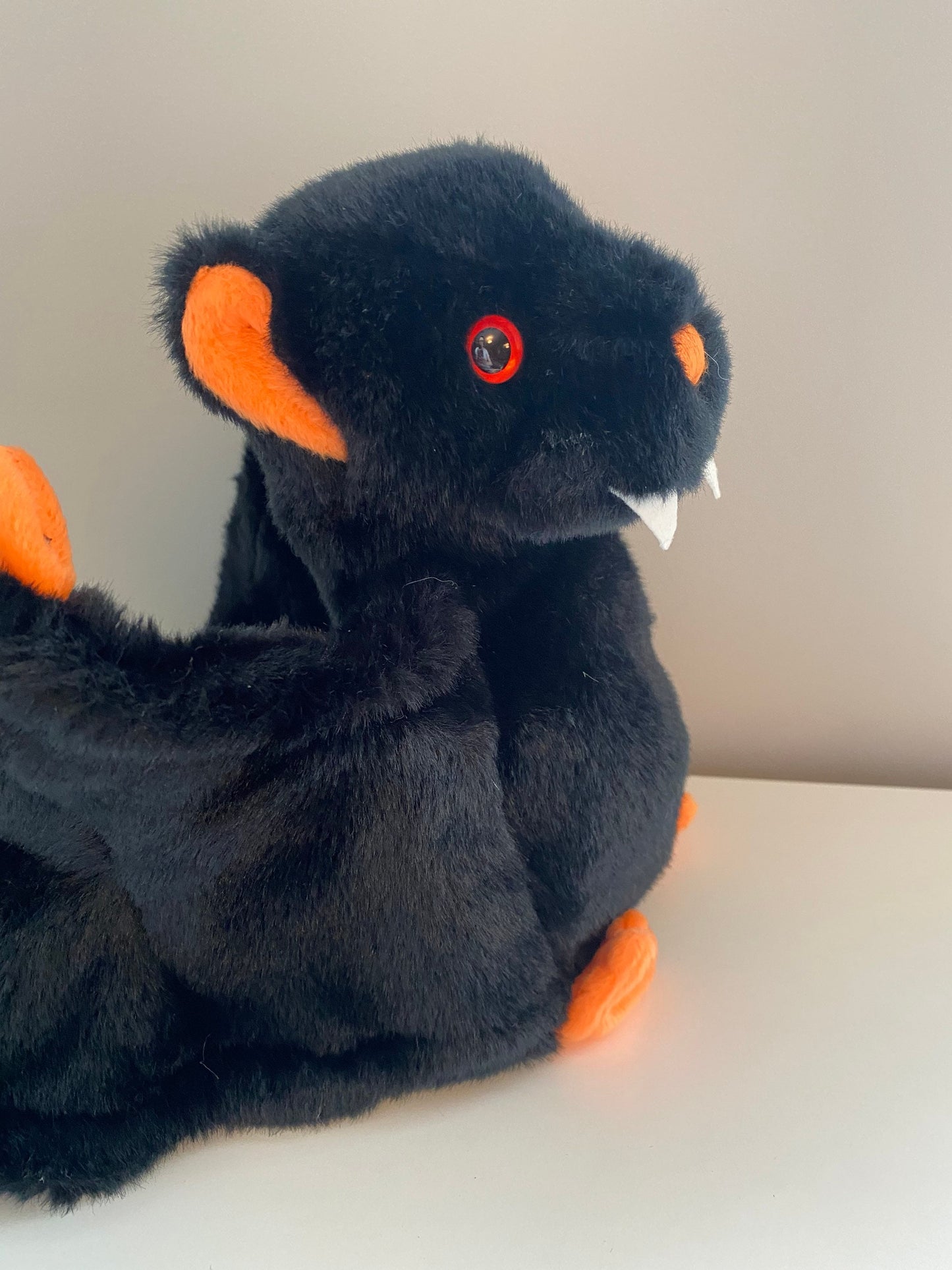 Ty Beanie Buddy “Bat-e” the Bat  (7.5 inch, 16 inch full wing span)