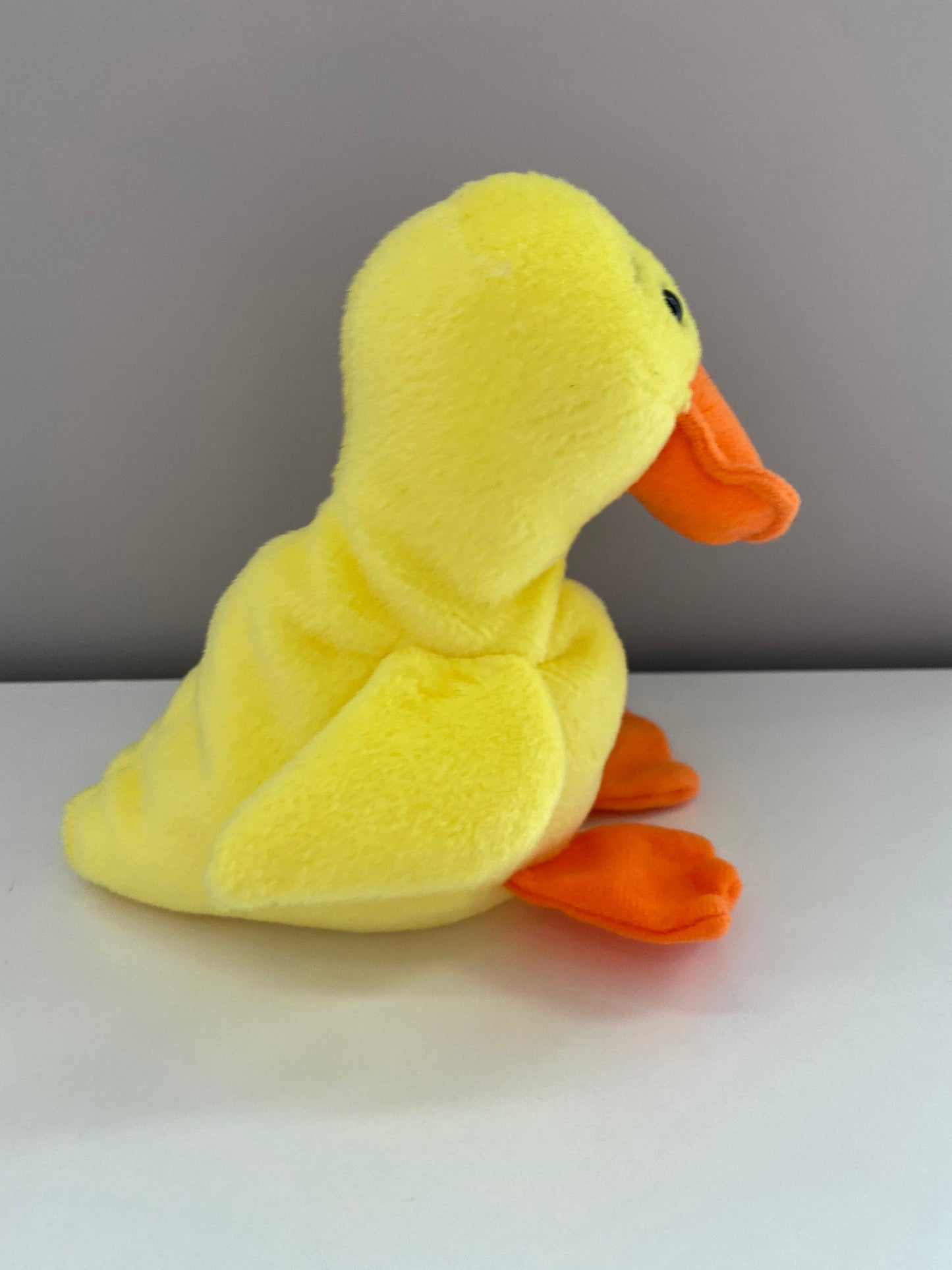 Ty Beanie Baby “Quackers” the Adorable Duck! (5.5 inch)