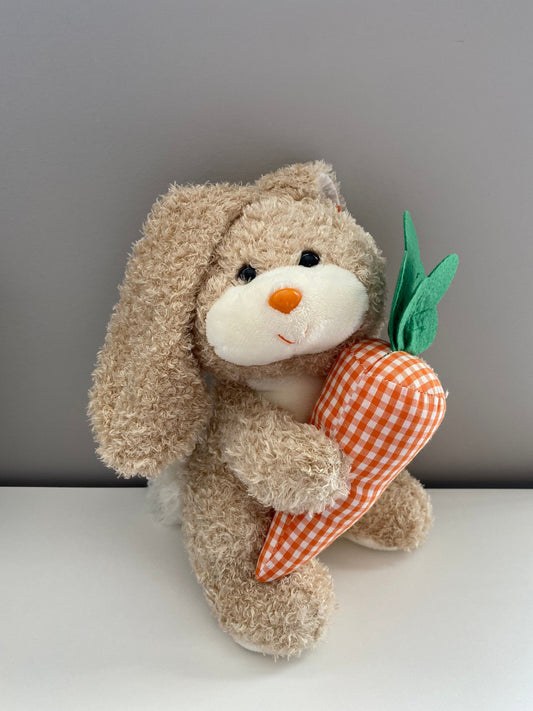 Ty Beanie Buddy “Veggies” the Bunny Rabbit Holding Large Carrot (9 inch)