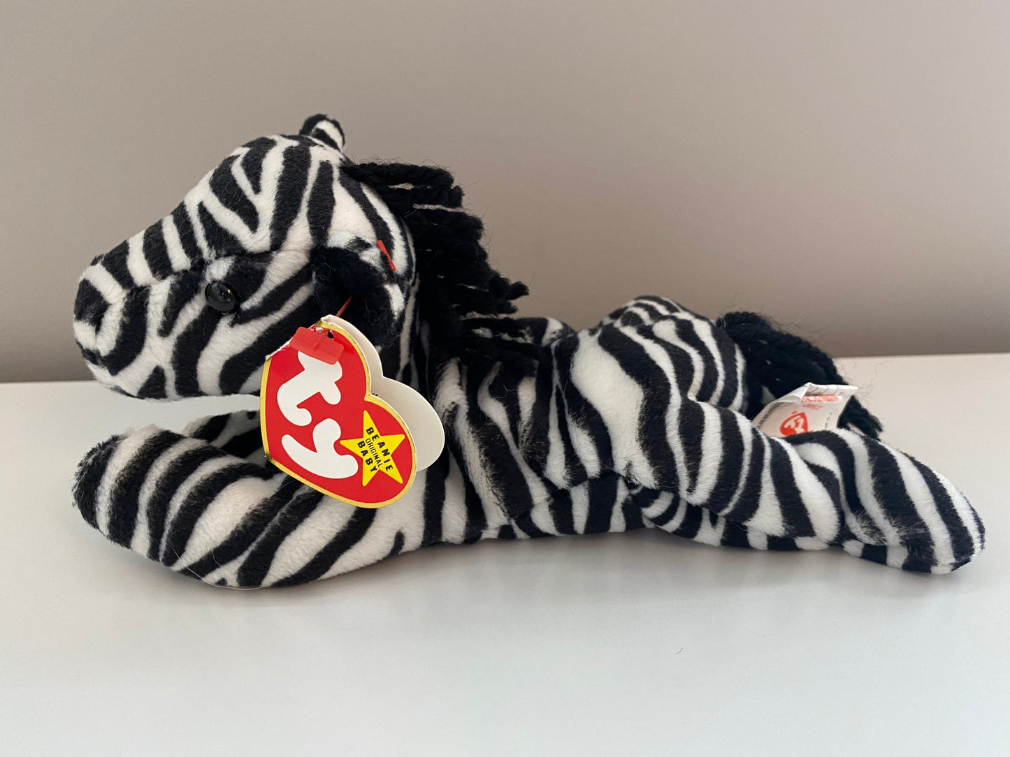 Ty Beanie Baby “Ziggy” the Zebra! (8 inch)