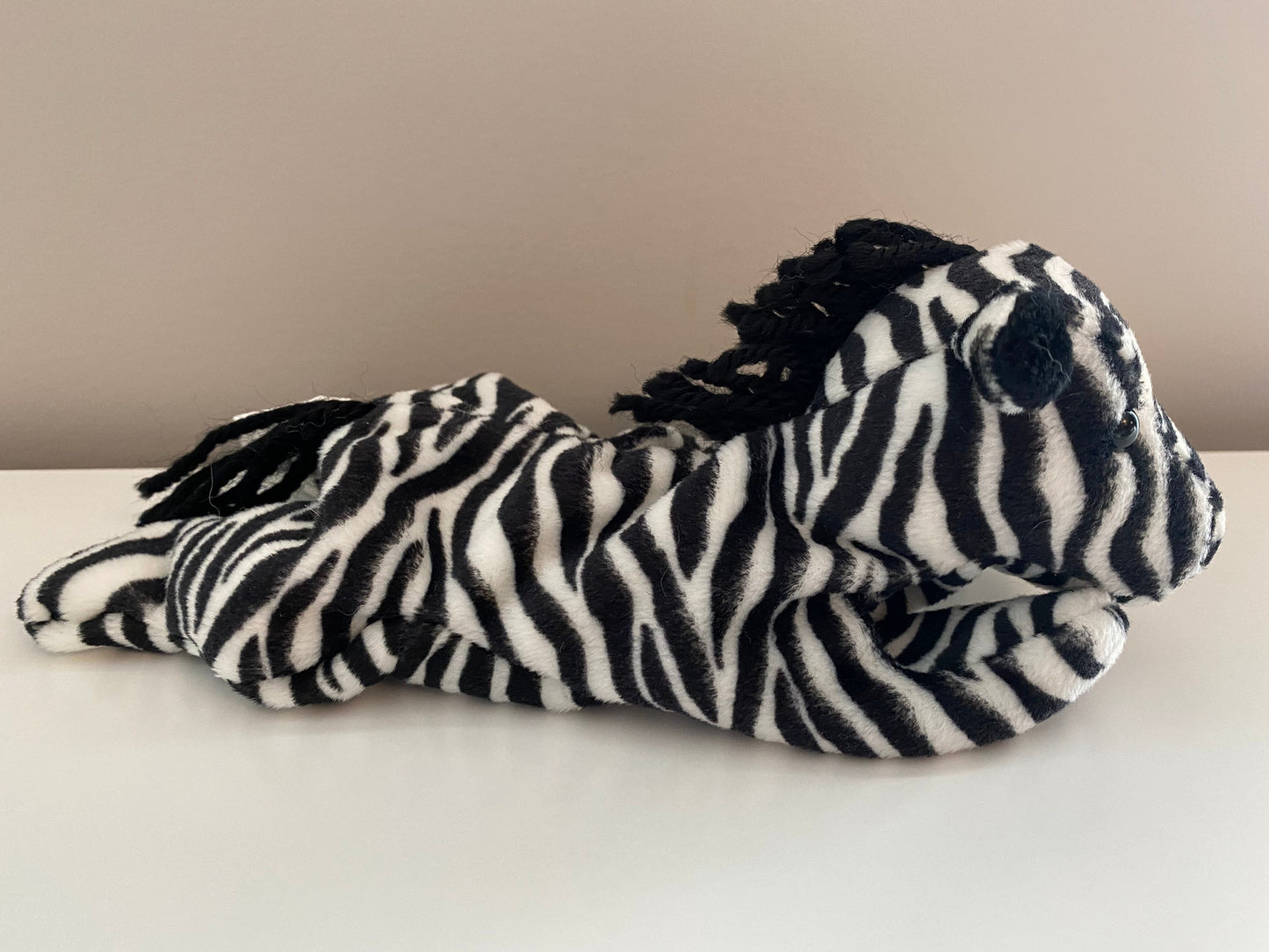 Ty Beanie Baby “Ziggy” the Zebra! (8 inch)