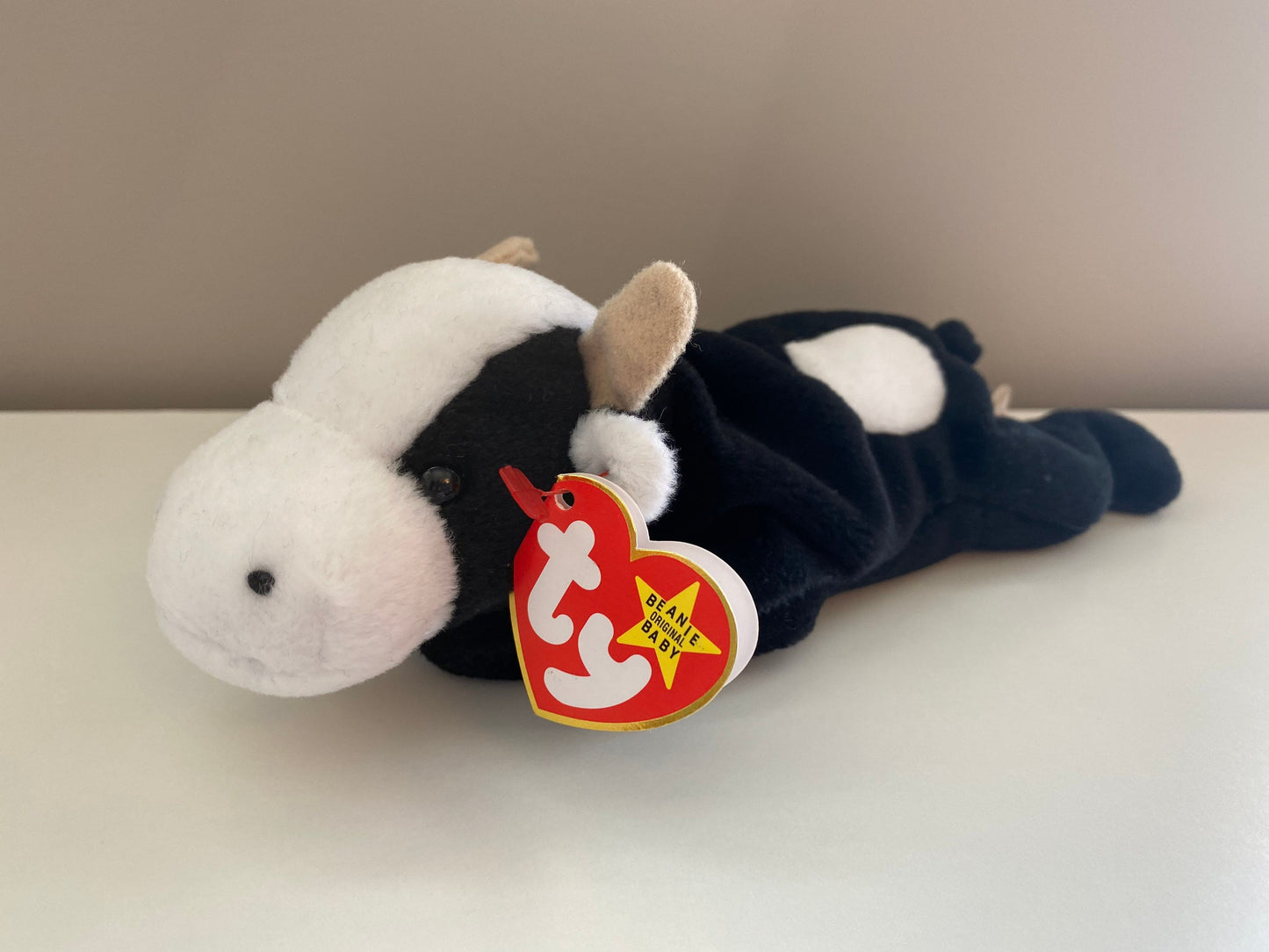 Ty Beanie Baby “Daisy” the Cow  (9 inch)