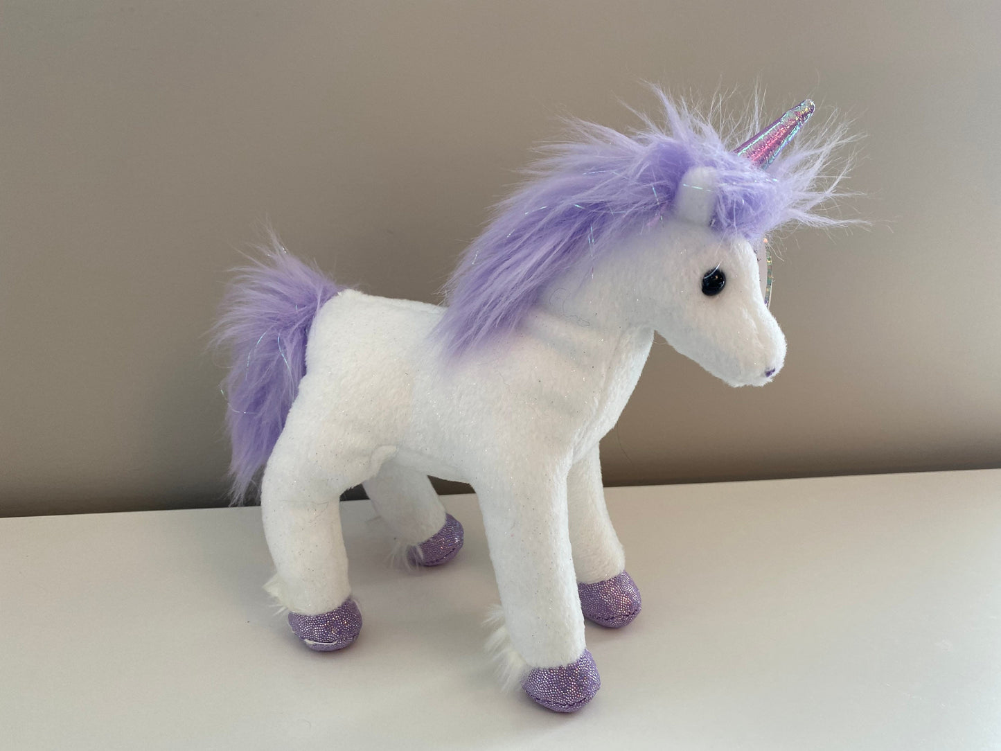 Ty Beanie Baby “Fable” the Purple and White Unicorn! (6.5 inch)