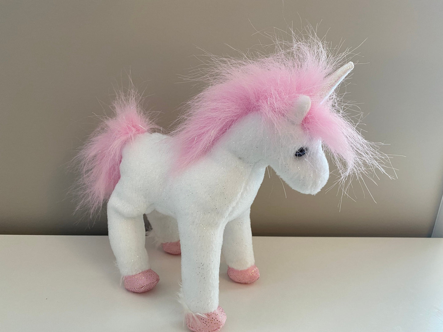 Ty Beanie Baby “Palace” the Pink Unicorn! Beanie Baby of the Month (7 inch)