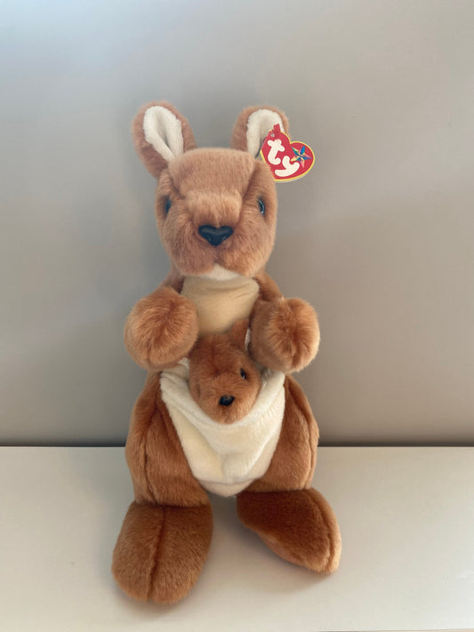 Ty Beanie Buddy “Pouch” Kangaroo ! (11.5 inch)