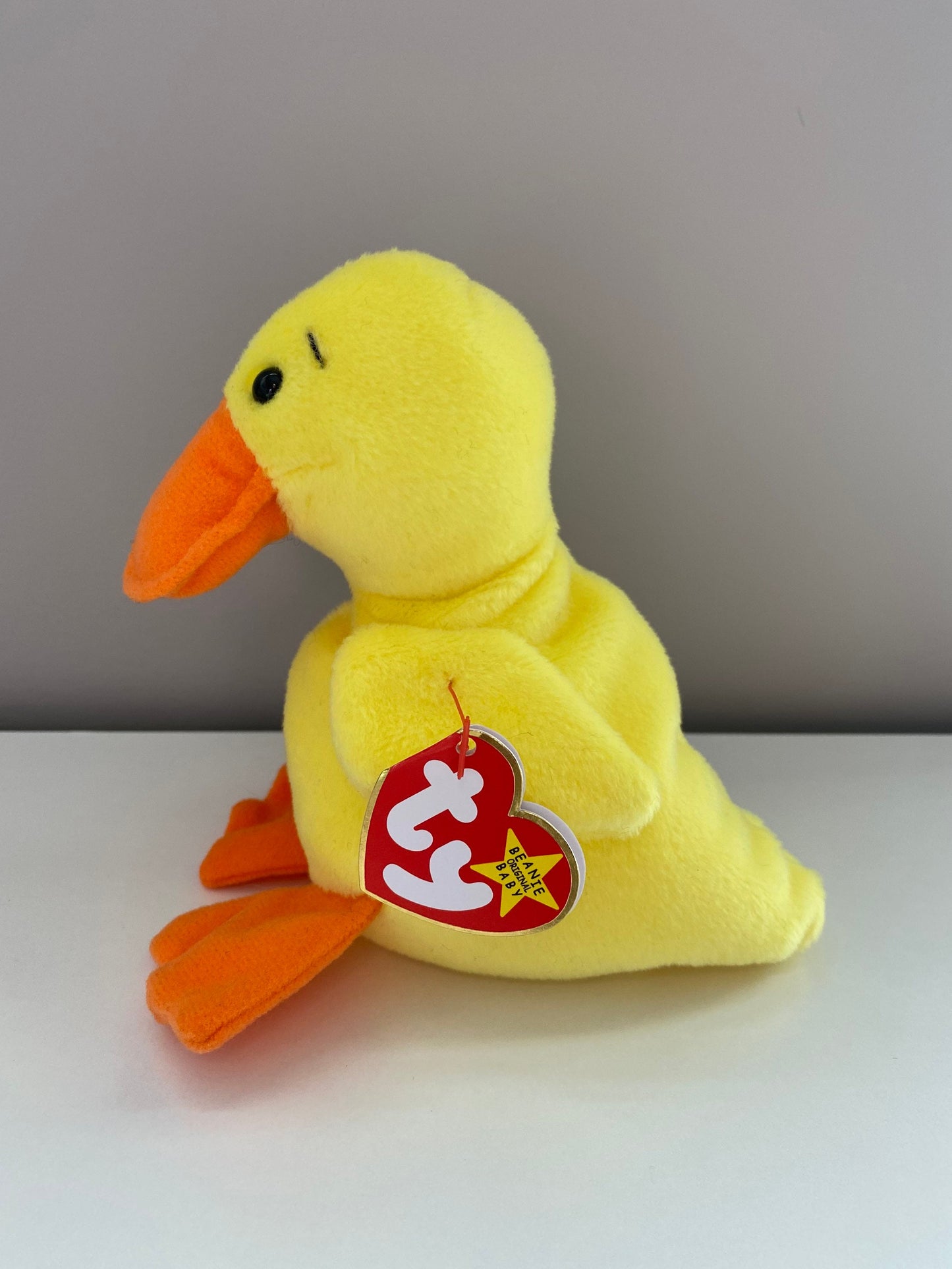 Ty Beanie Baby “Quackers” the Adorable Duck! (5.5 inch)