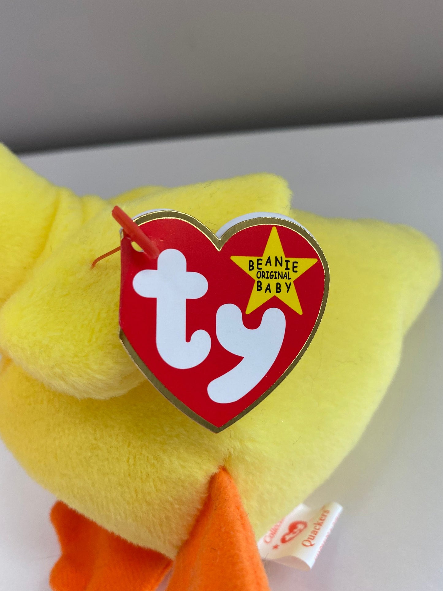 Ty Beanie Baby “Quackers” the Adorable Duck! (5.5 inch)