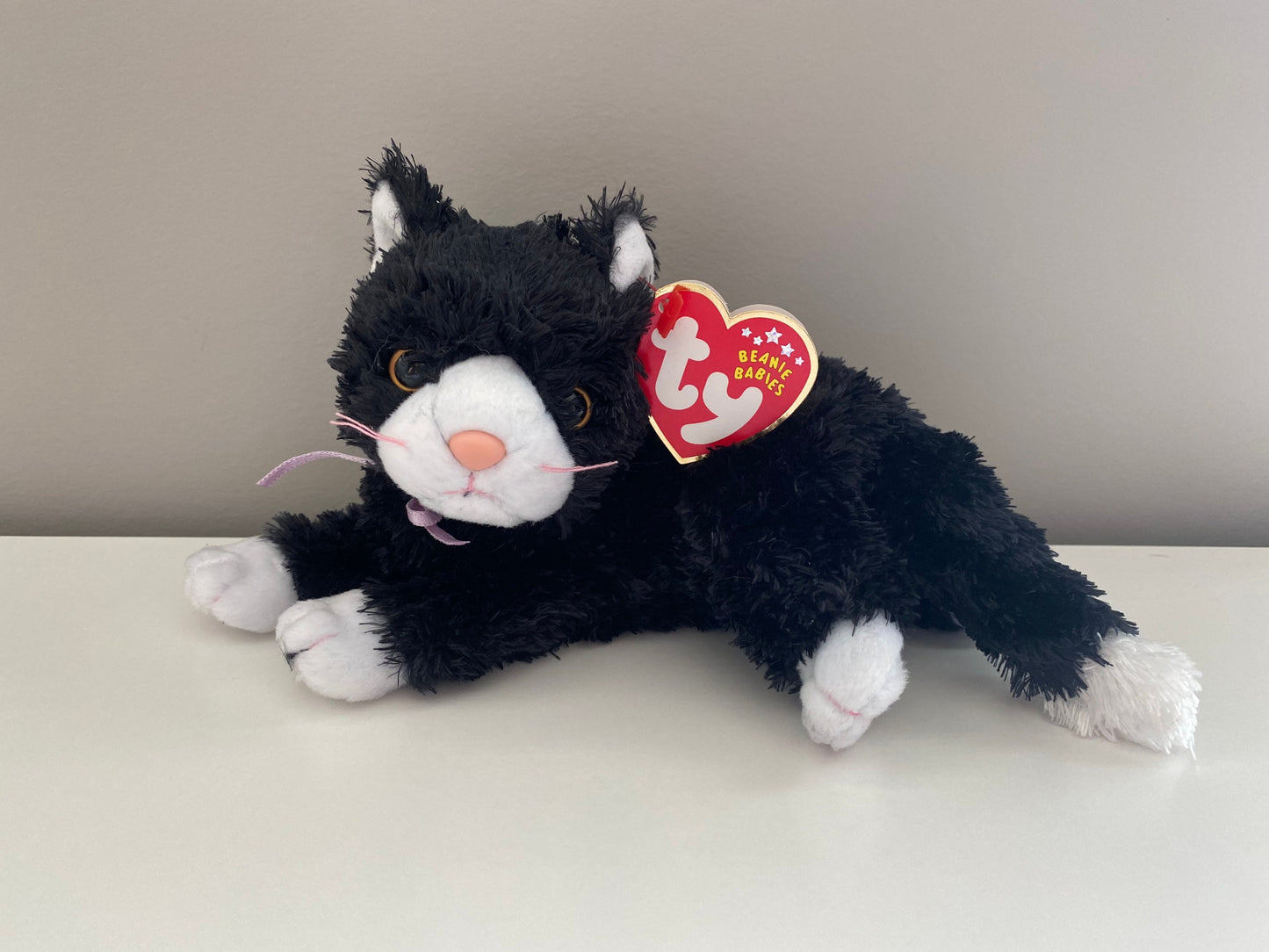 Ty Beanie Baby “Booties” the Black and White Cat! (8 inch)