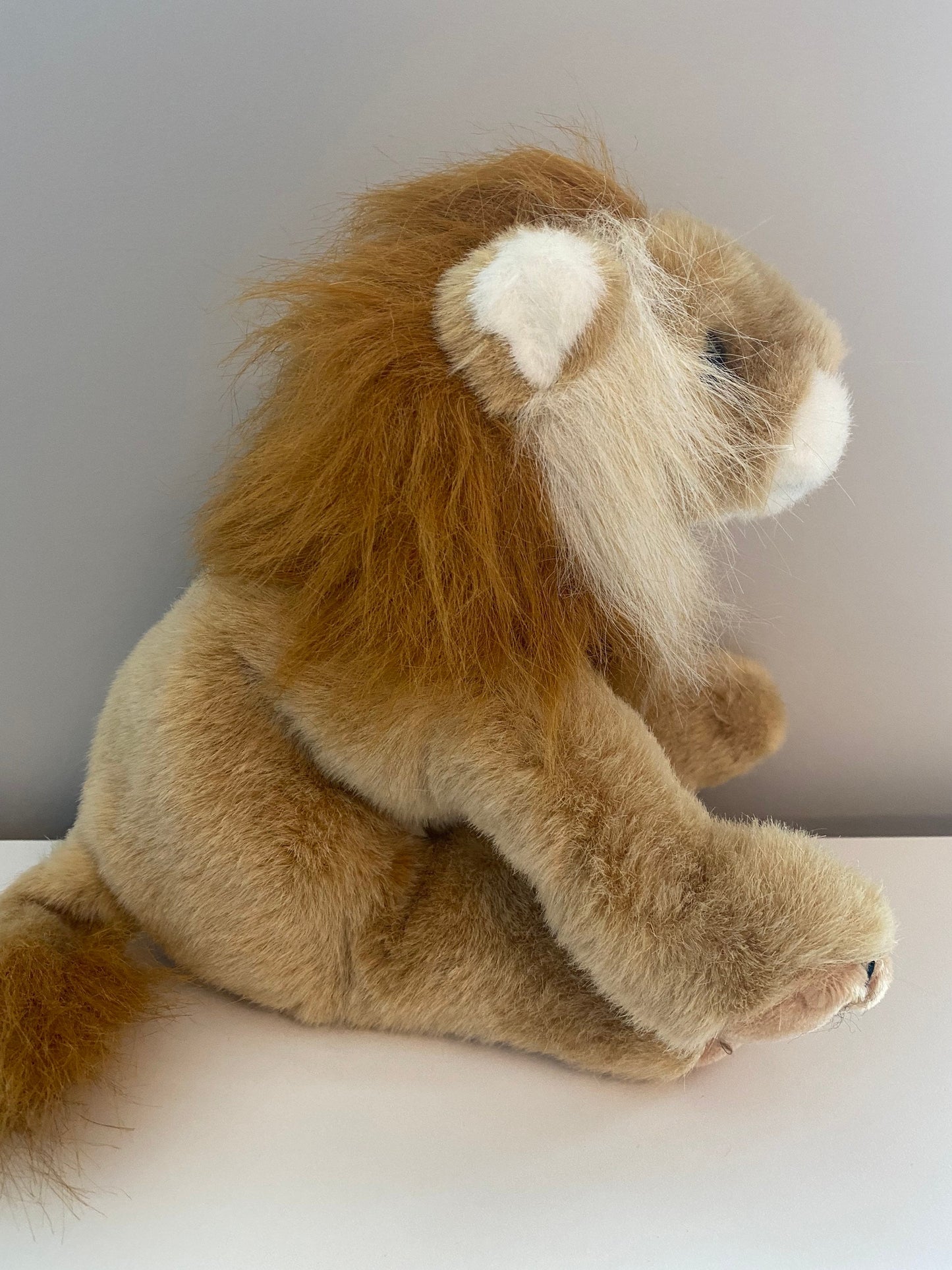 Ty Classics Collection “Sahara” the Lion  (13 inch)