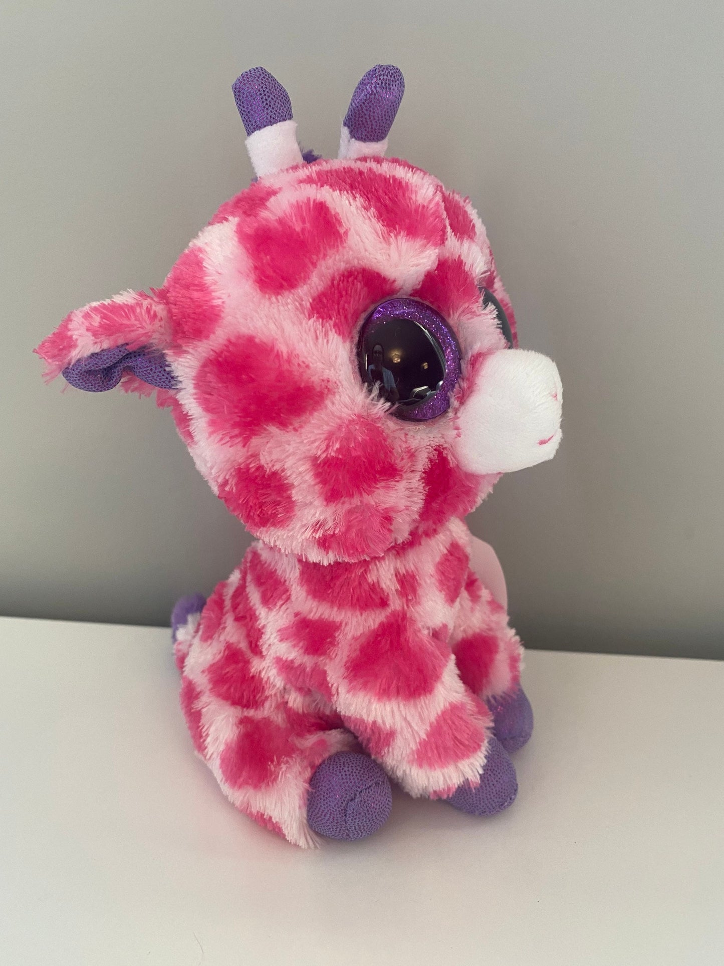 Ty Beanie Boo “Twigs” the Pink Giraffe with Glitter eyes (6 inch) Vintage Beanies