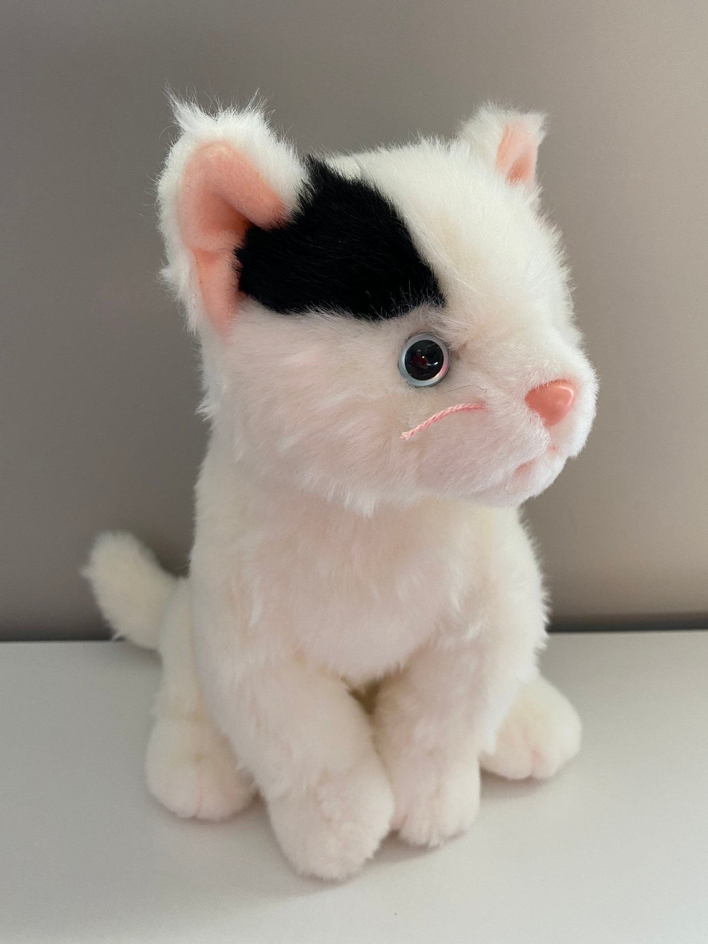 Ty Beanie Buddy “Delilah” the Adorable Cat *Rare* (13 inch)