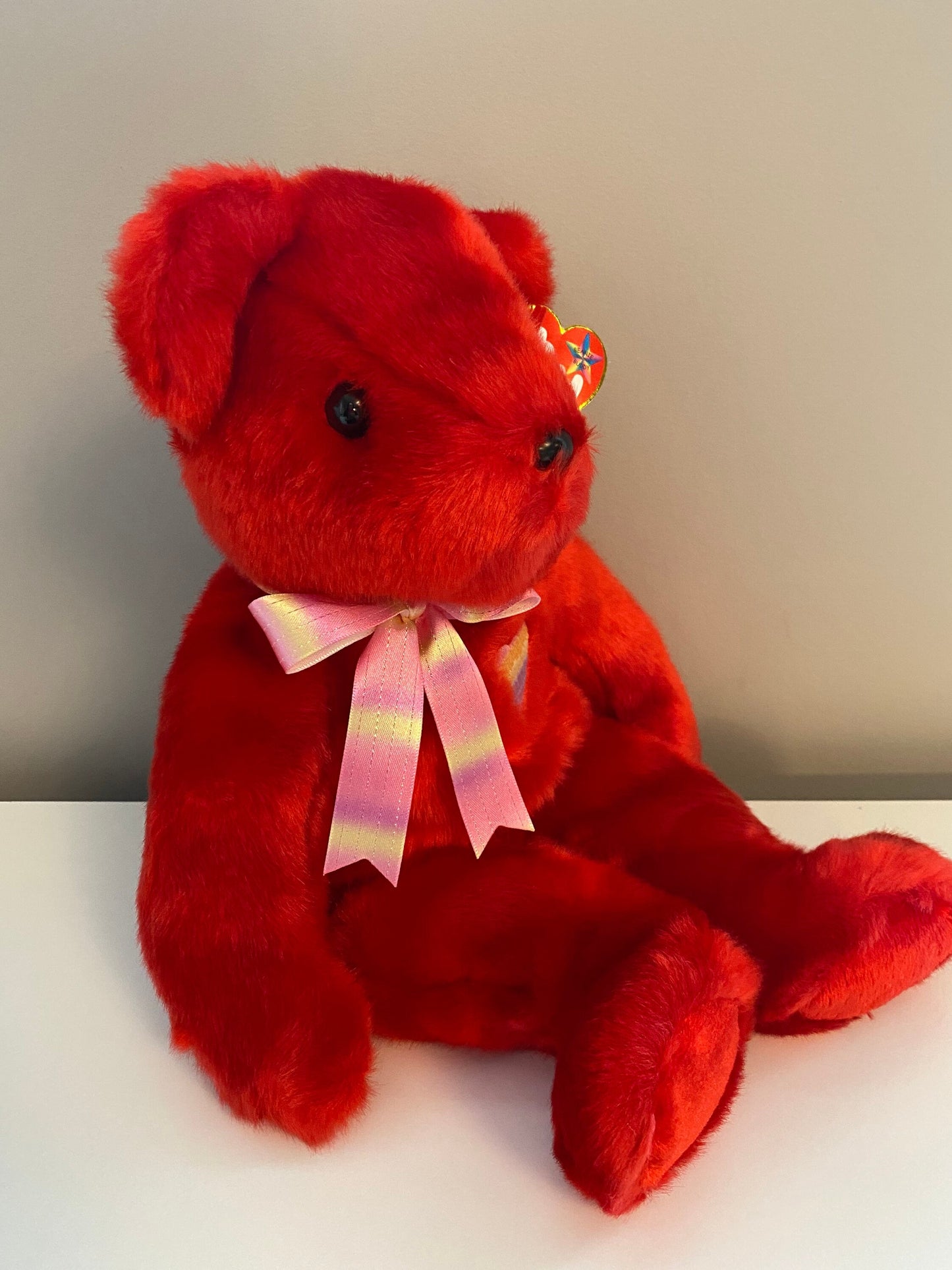 Ty Beanie Buddy “Kiss-e” the Red Love Bear (13.5 inch)