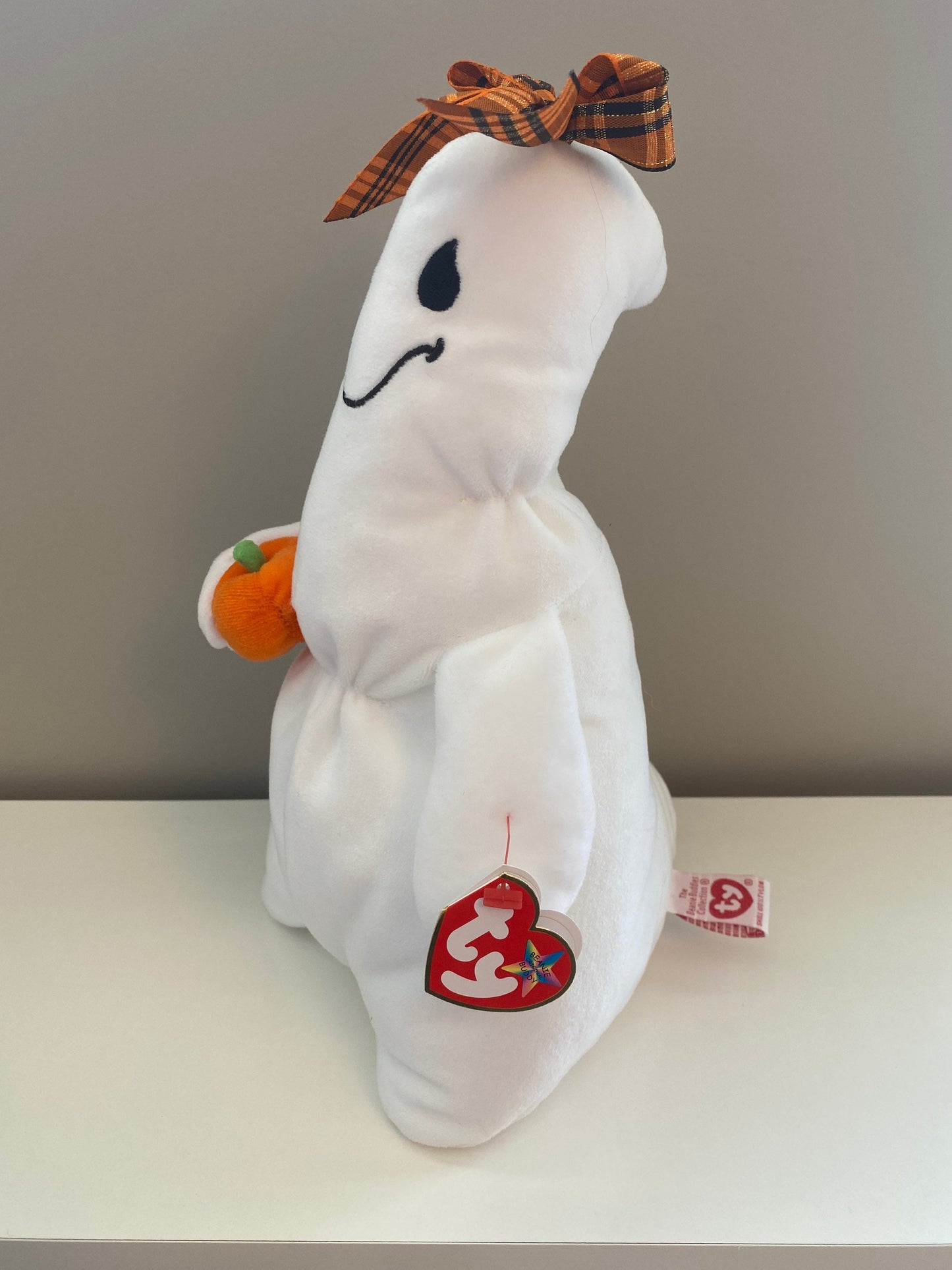 Ty Beanie Buddy “Ghoulianne” the Girl Ghost (10 inch)