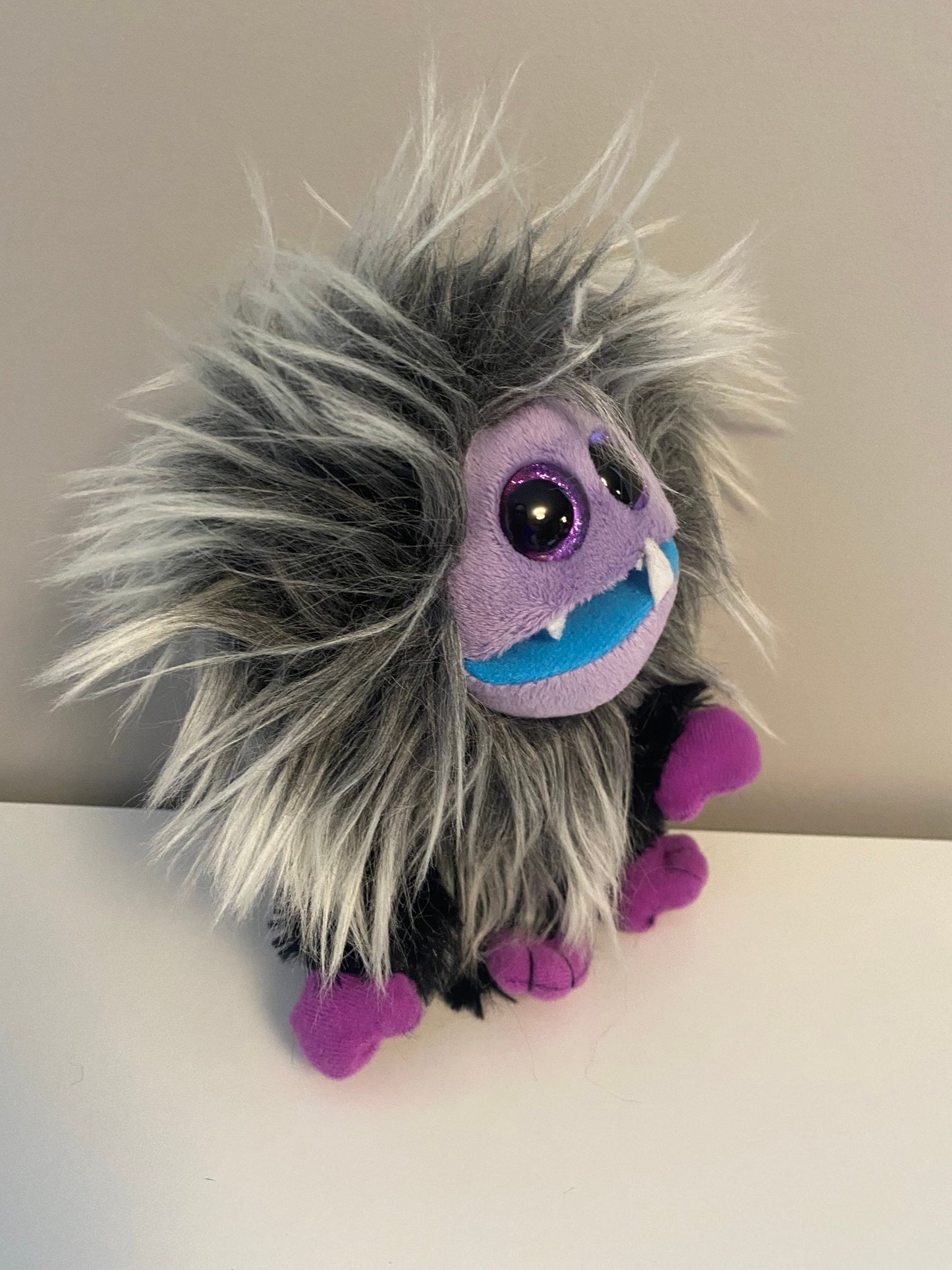 Ty Frizzys Collection “Jips” the Purple Monster (8 inch)