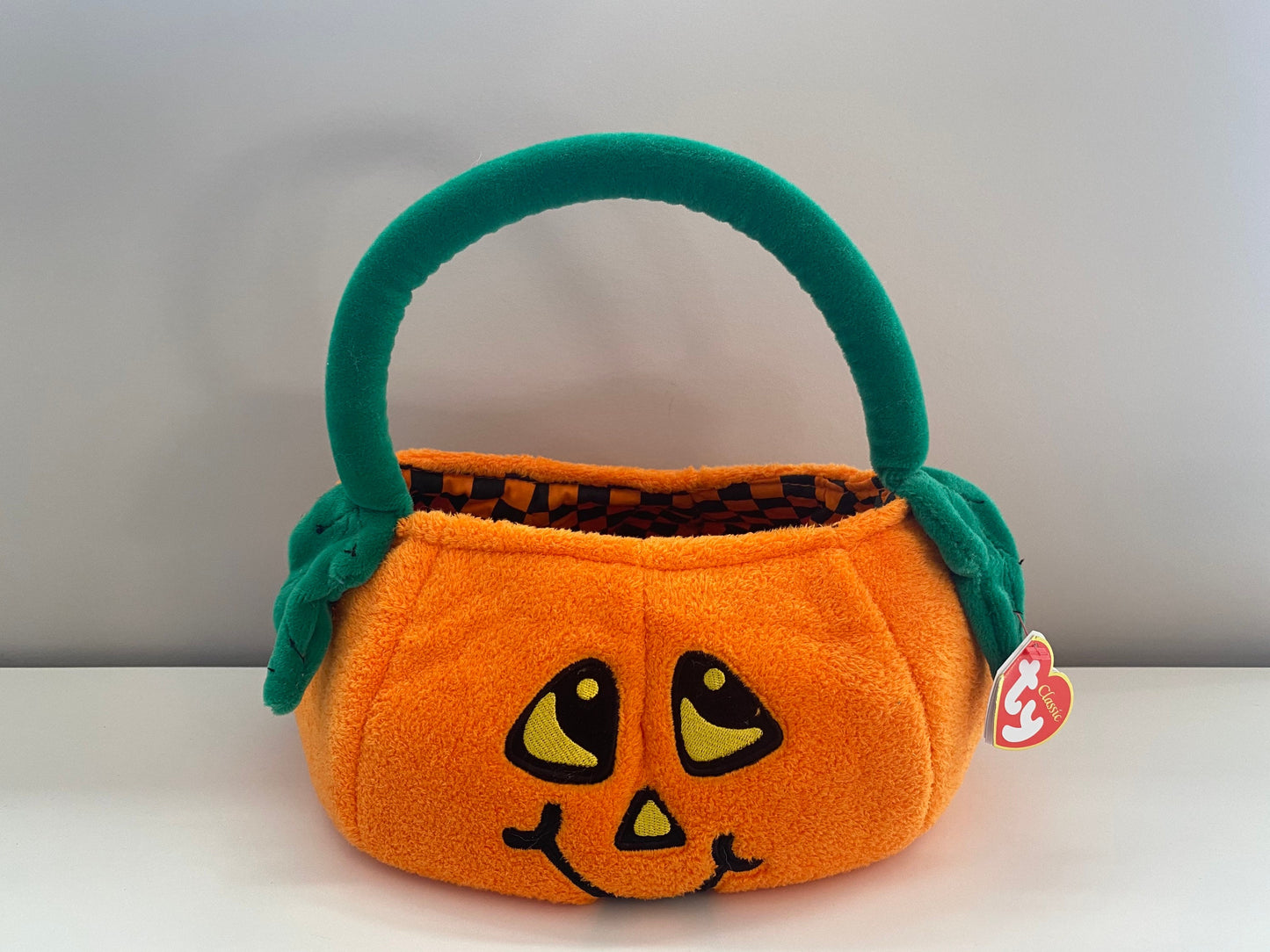 Ty Classics Collection “Bag O’ Treats” the Halloween Trick or Treat Bag to Collect Candy *RARE* (9 inch)