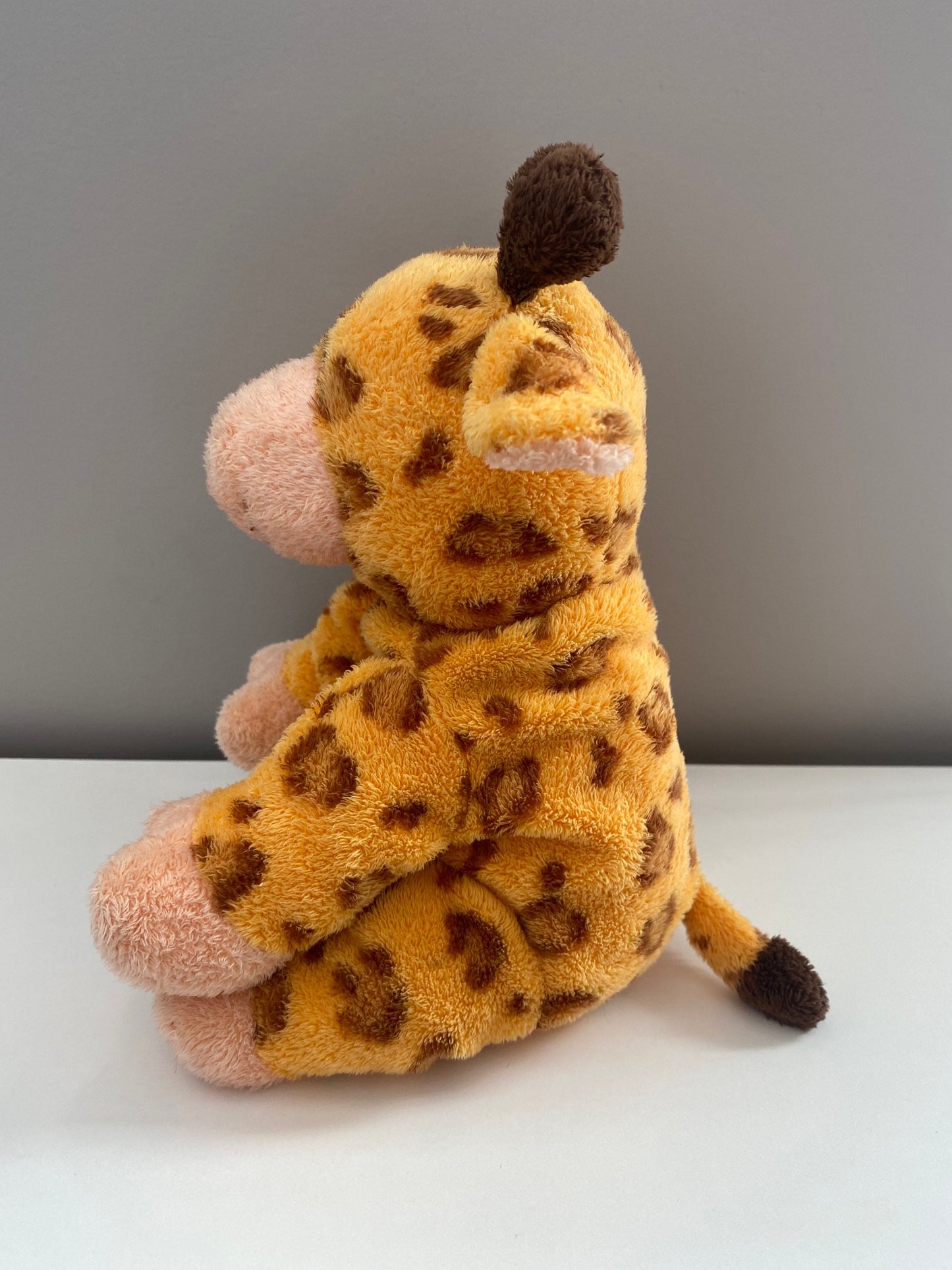 Ty Pluffies Collection “Towers” the Super Cute Giraffe  -No Hang Tag (9 inch)