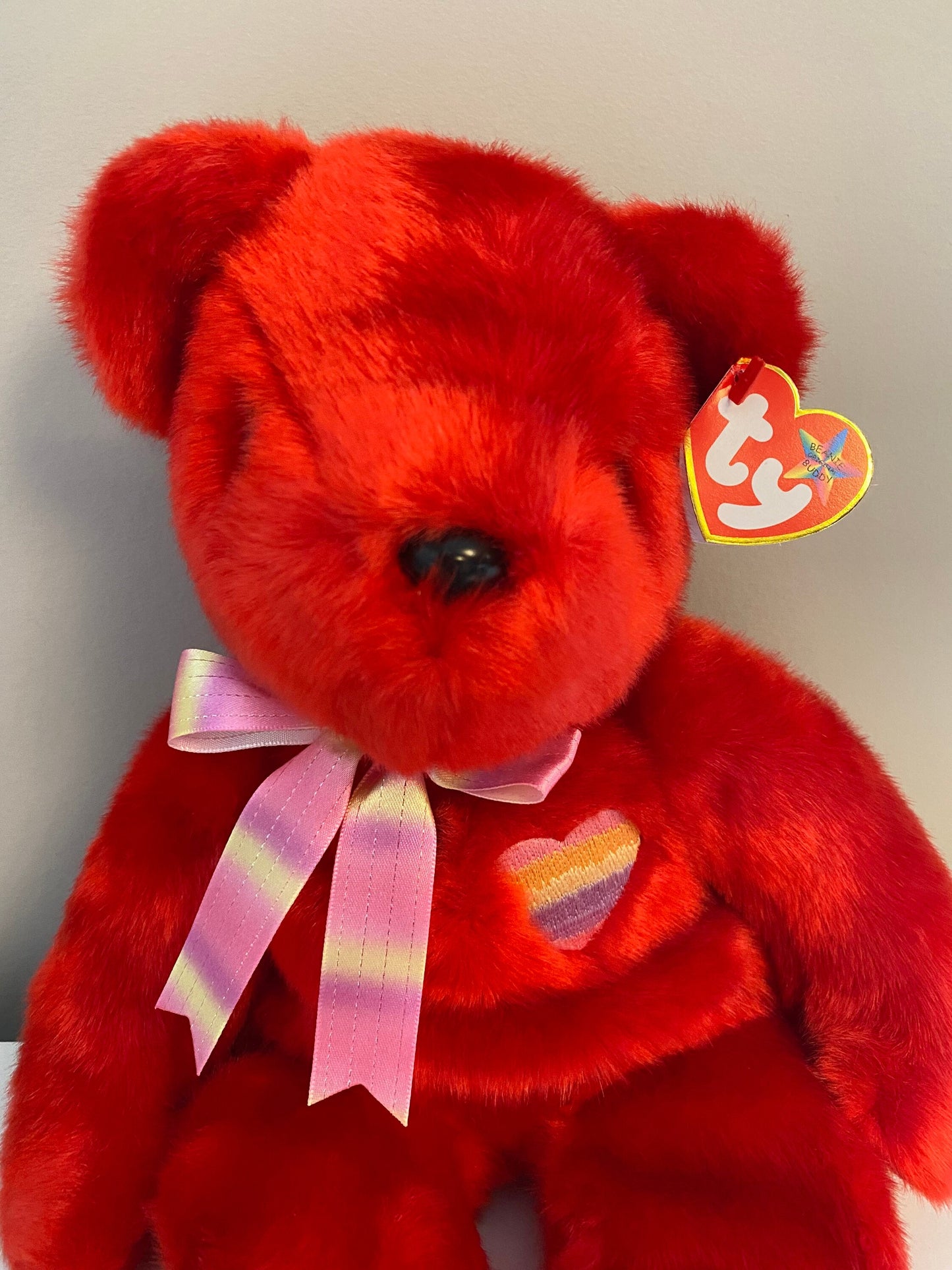 Ty Beanie Buddy “Kiss-e” the Red Love Bear (13.5 inch)