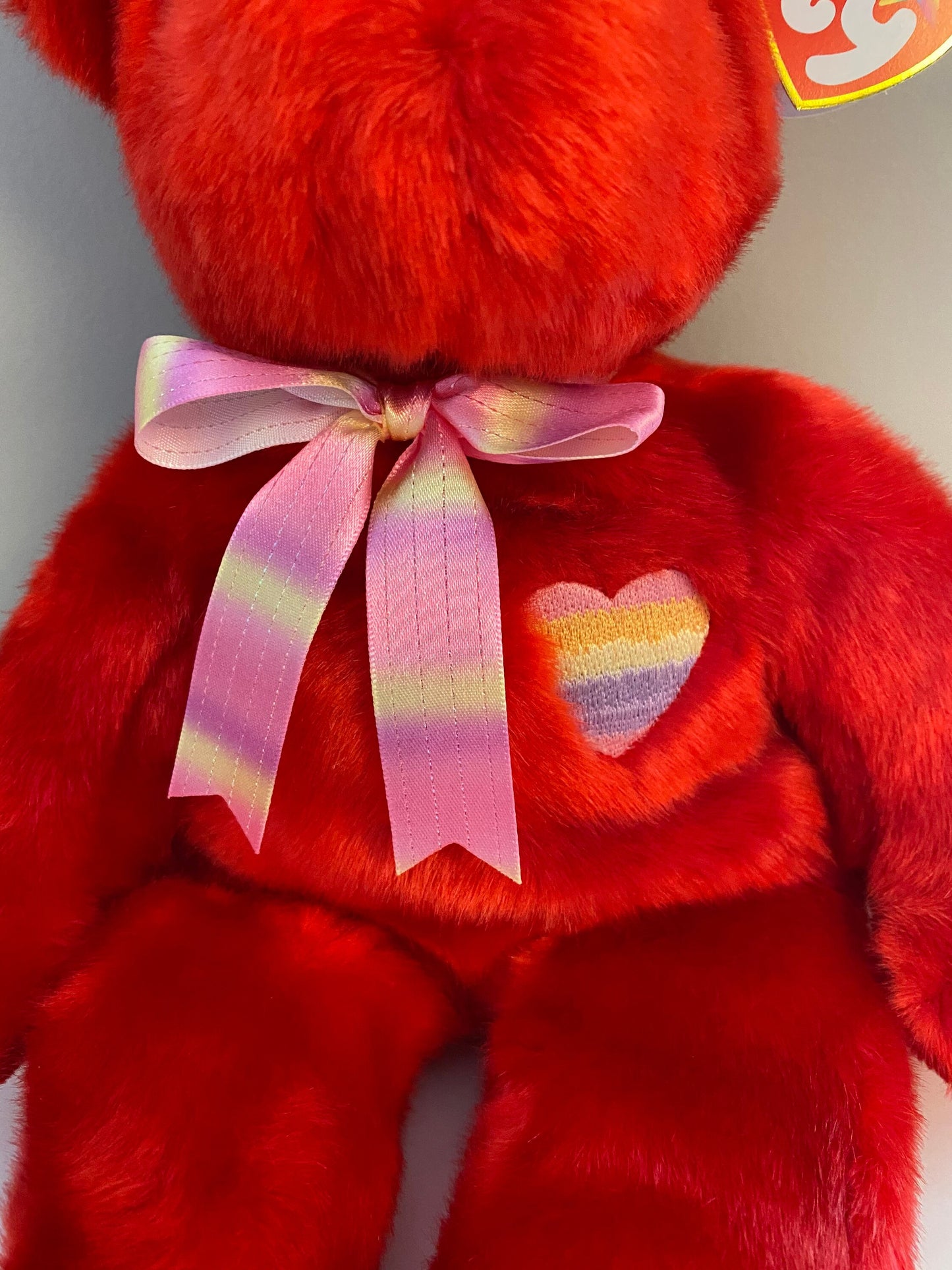 Ty Beanie Buddy “Kiss-e” the Red Love Bear (13.5 inch)