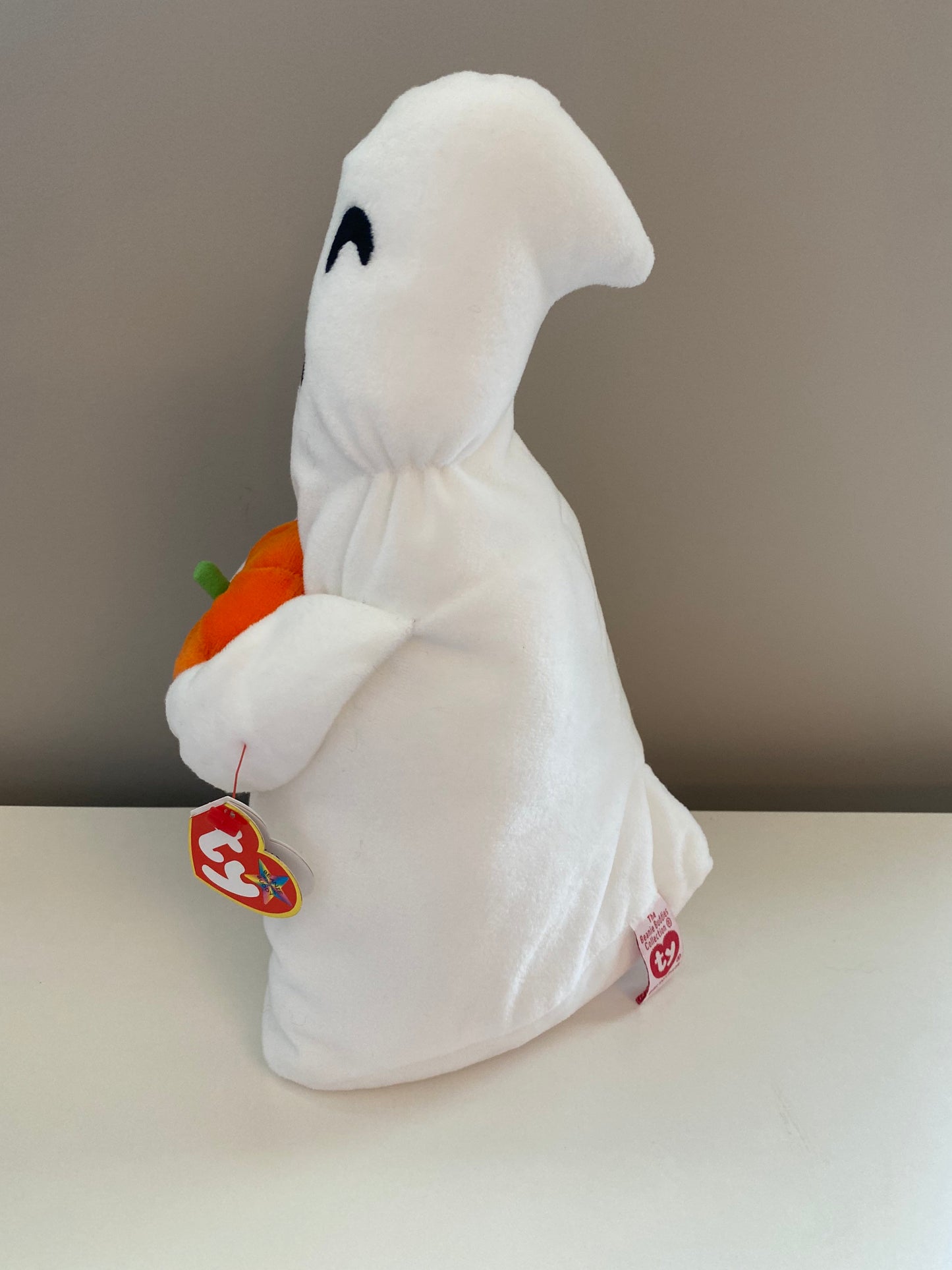 Ty Beanie Buddy “Ghoul” the Halloween Ghost Holding a Pumpkin (10.5 inch)