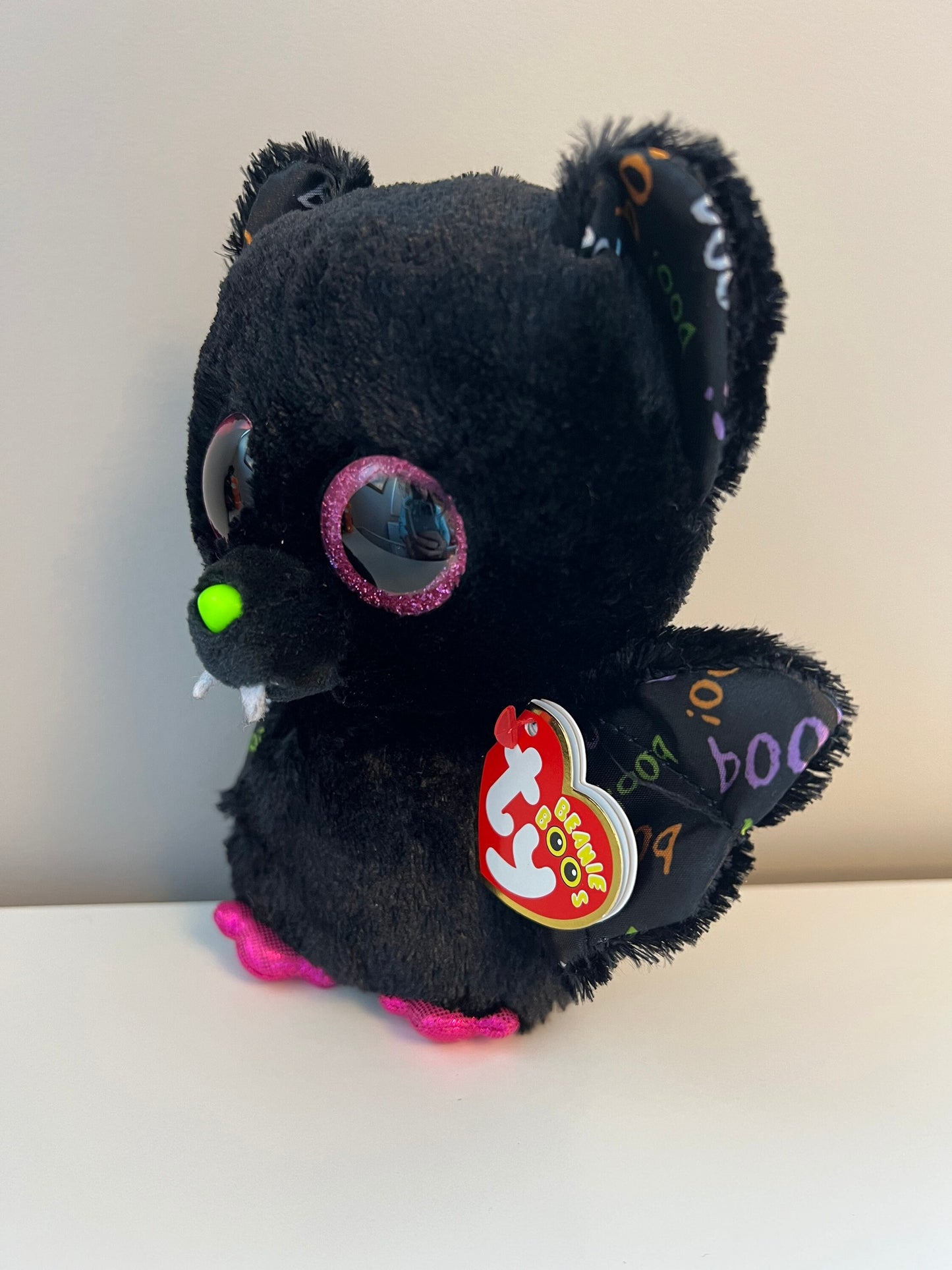 Ty Beanie Boo “Dart” the Bat with Pink Sparkly Eyes (6 inch)