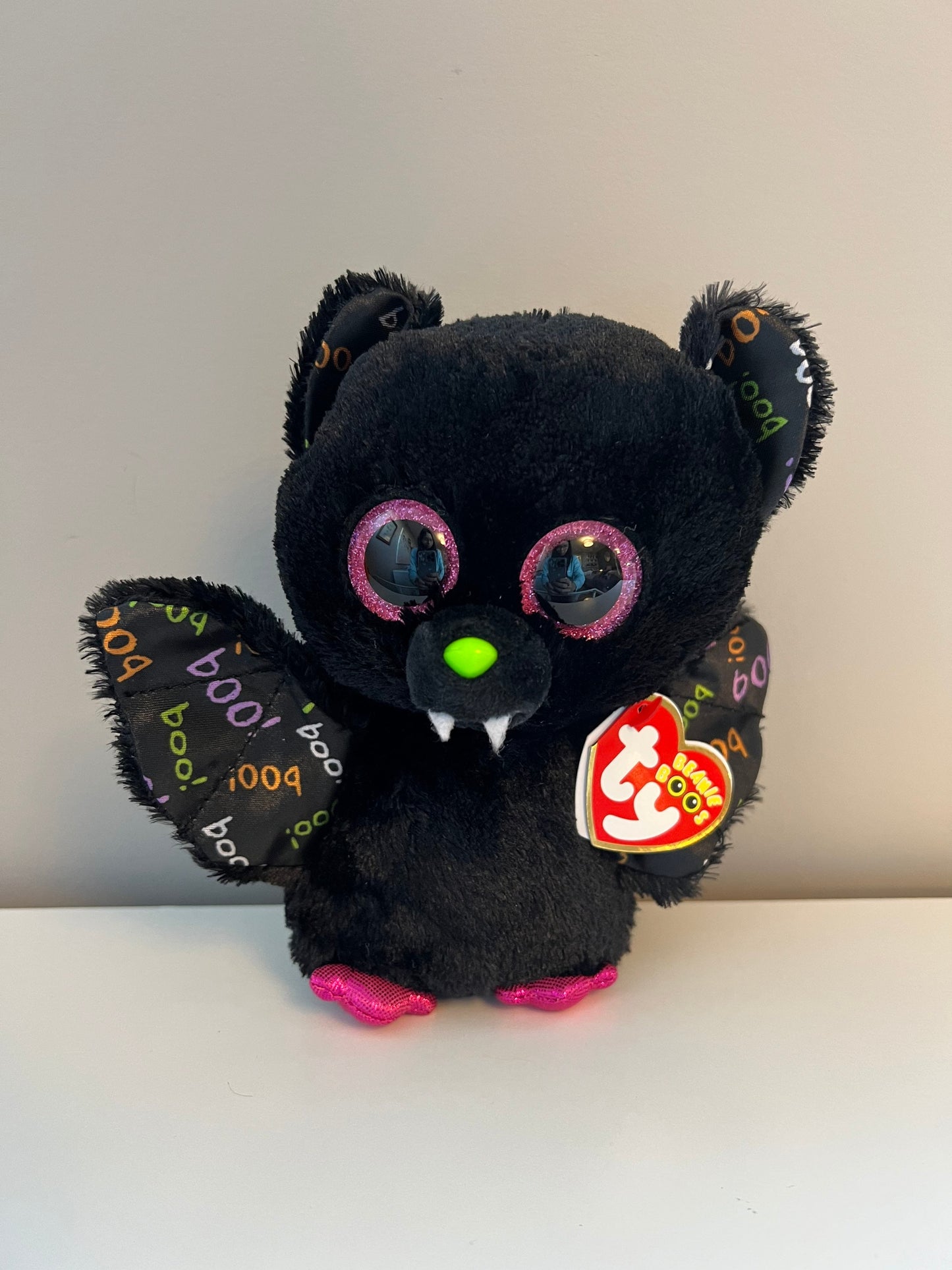 Ty Beanie Boo “Dart” the Bat with Pink Sparkly Eyes (6 inch)