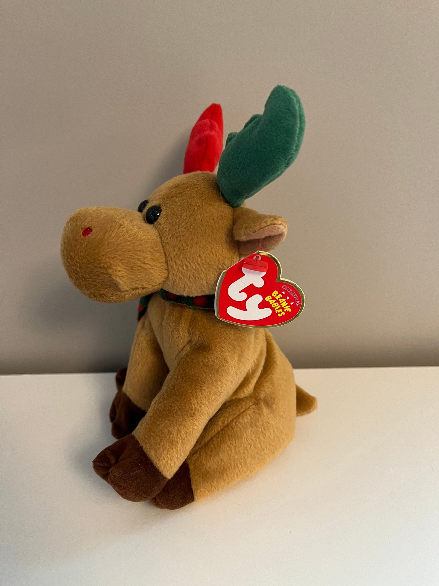 Ty Beanie Baby “Harold” the Holiday Moose (7 inch)