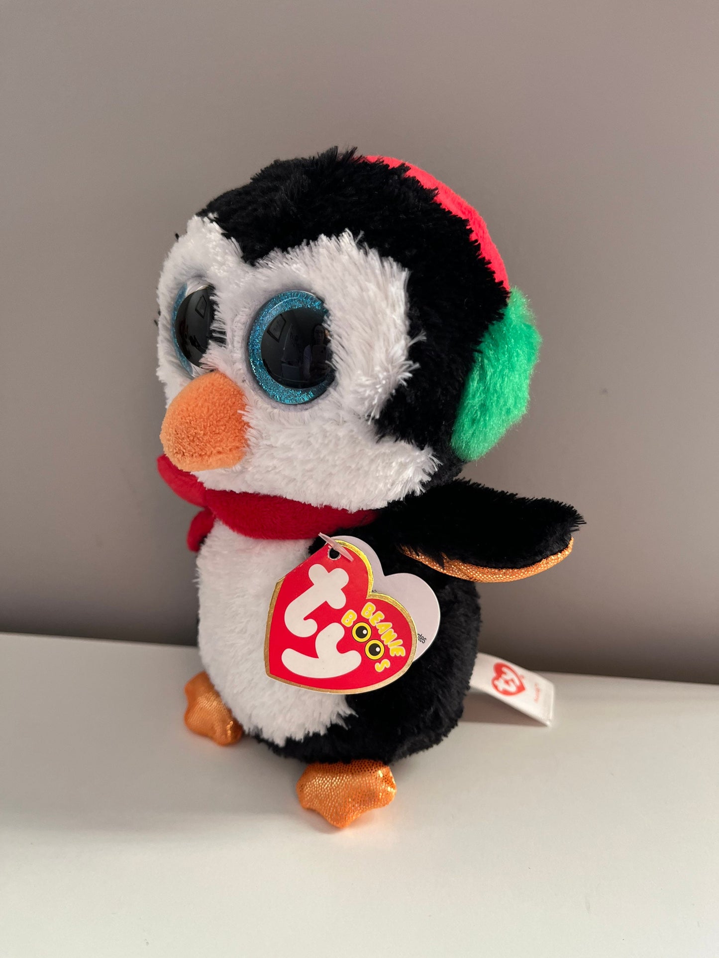 Ty Beanie Boo “North” the Holiday Penguin with Ear Muffs and Scarf (6 inch)